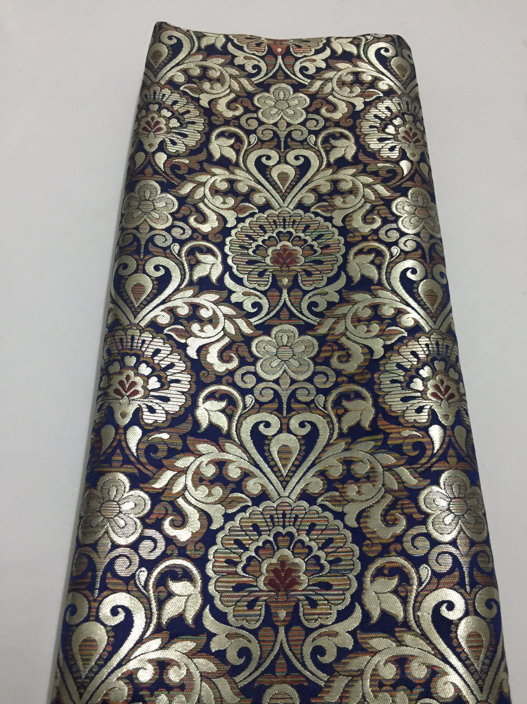 Banarasi kimkhab fabric