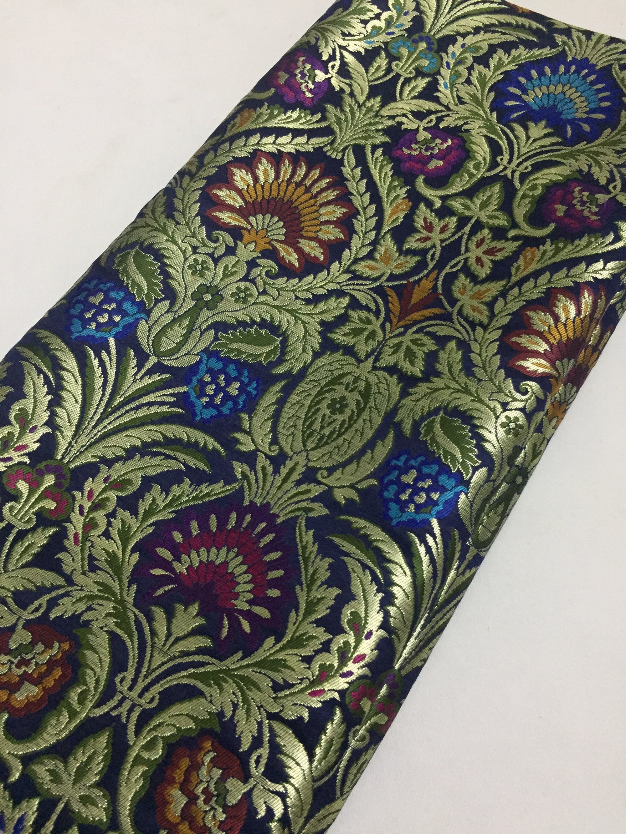 Banarasi kimkhab fabric