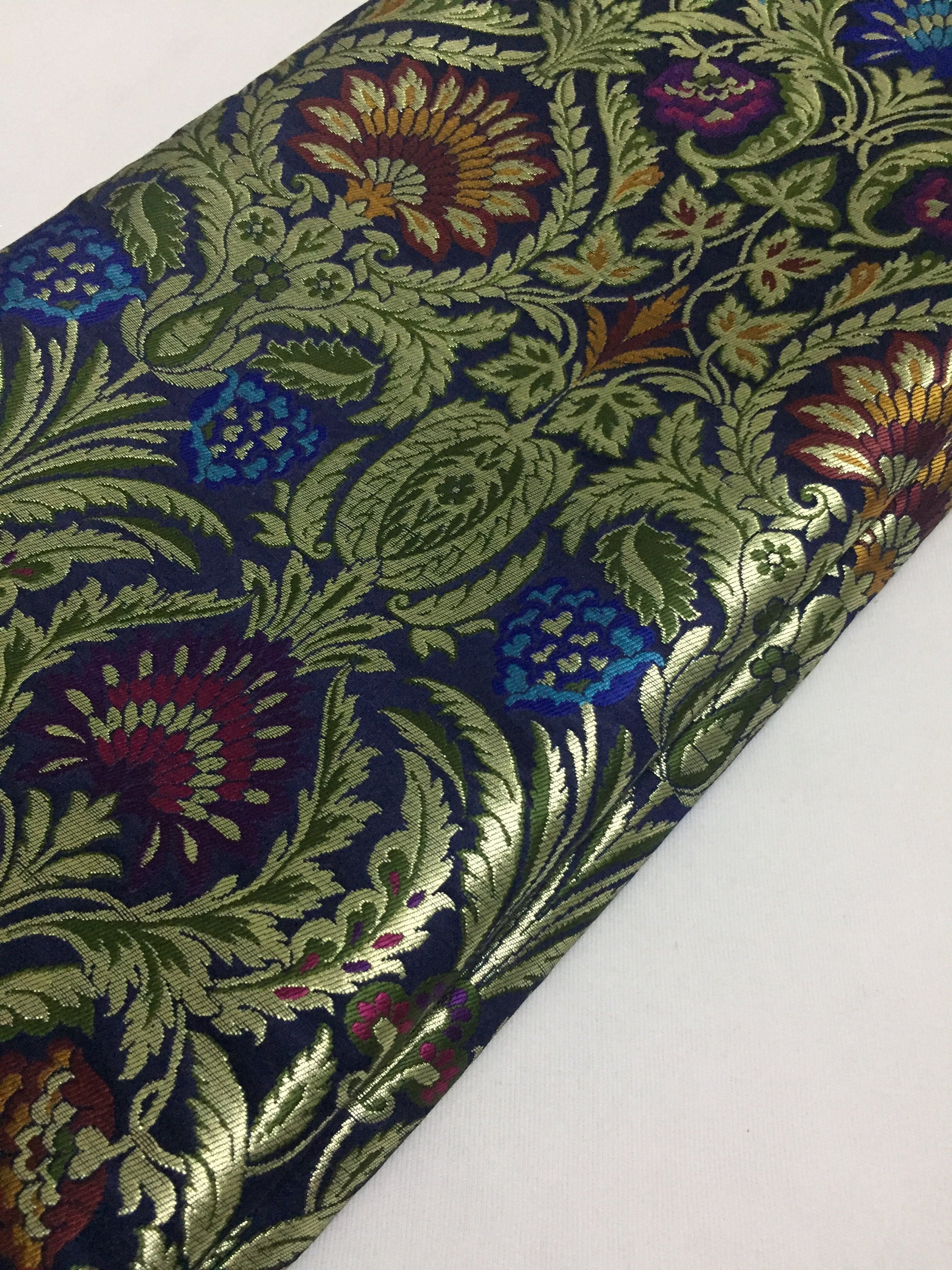 Banarasi kimkhab fabric