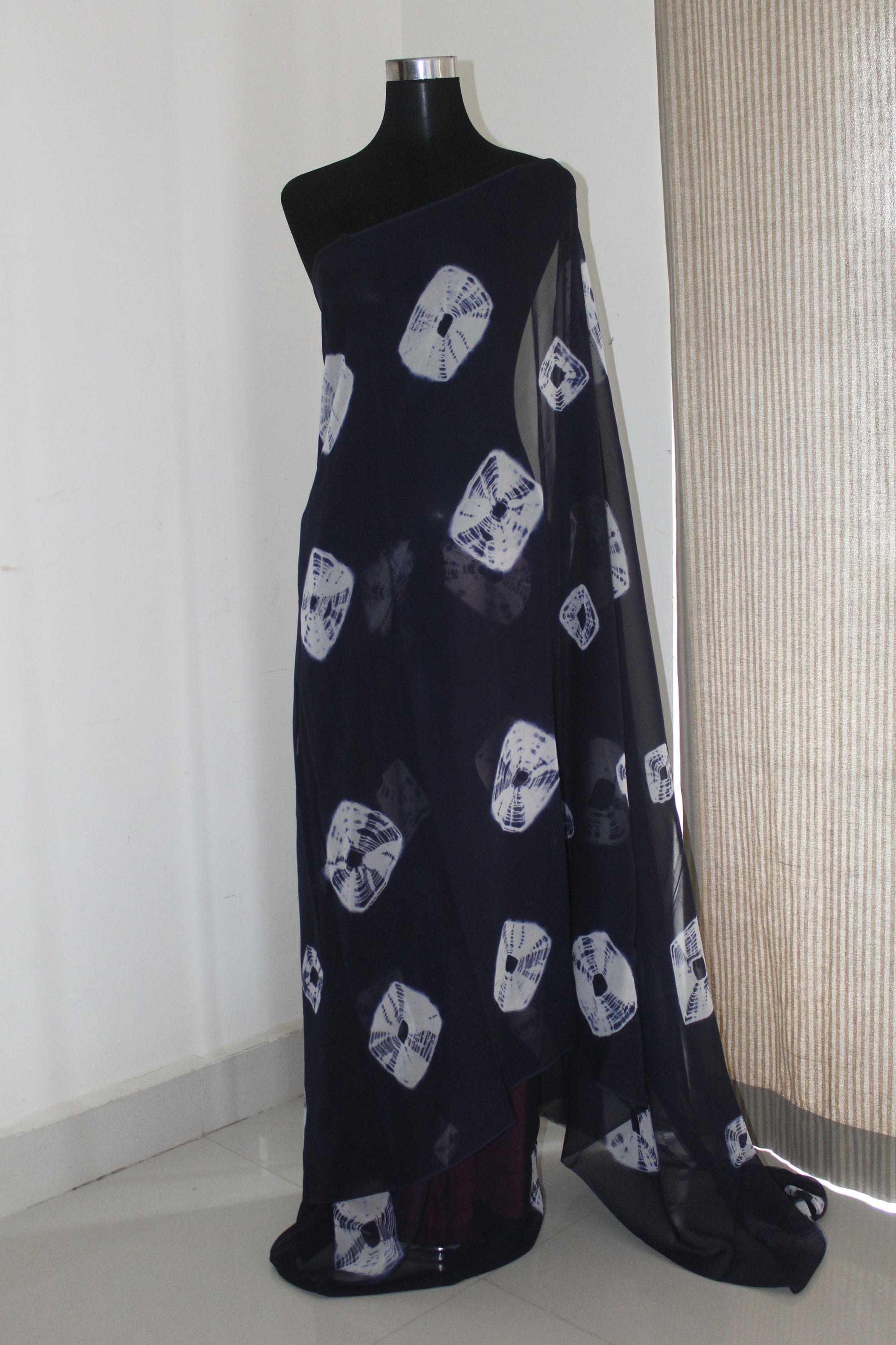 Buy Shibori tie and dye sarees online