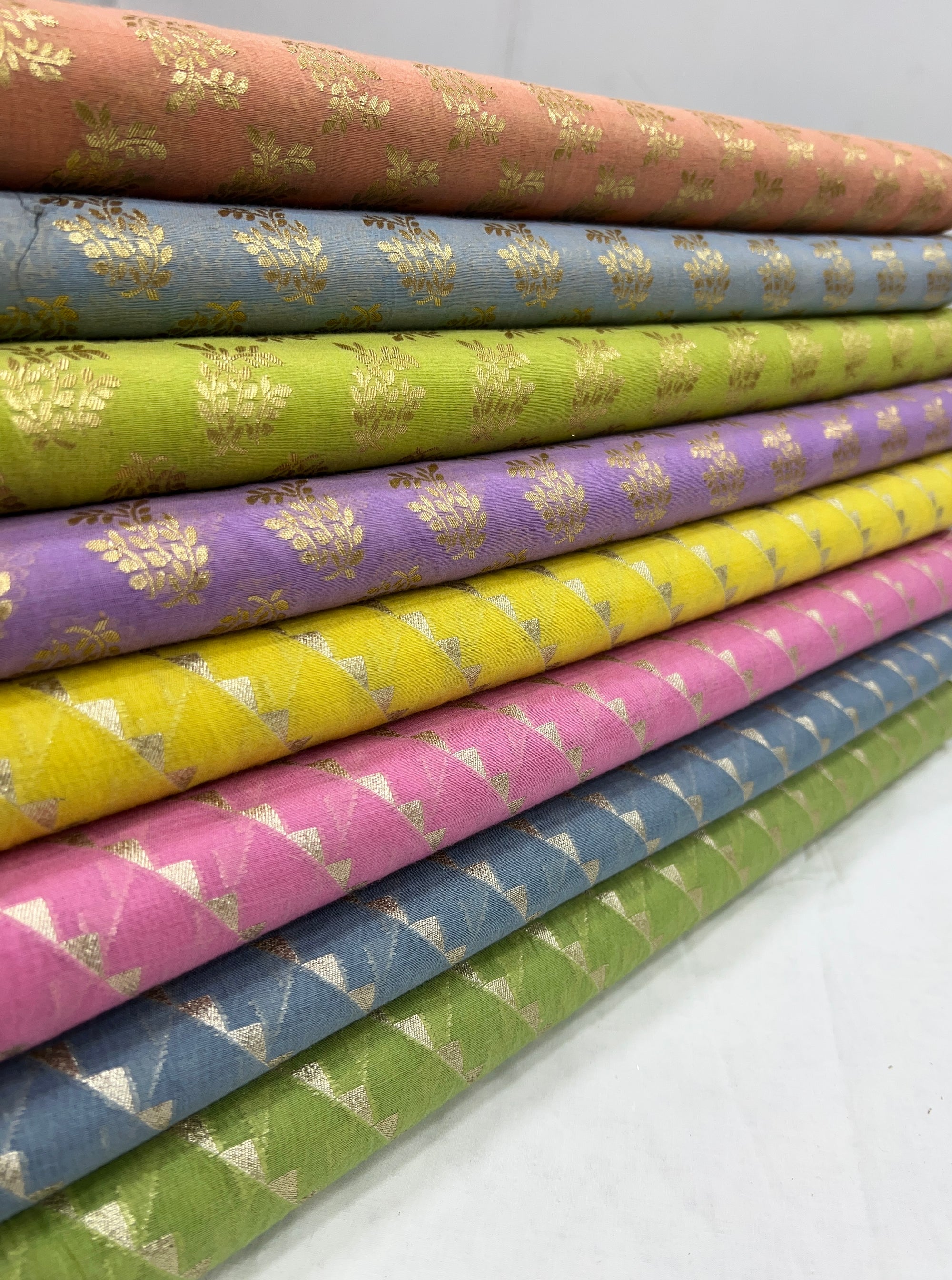 DYEABLE BANARASI FABRIC