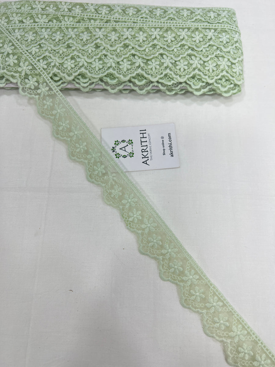 Lace per yard