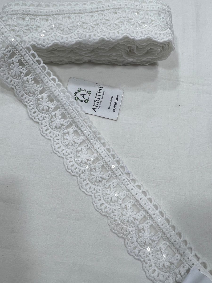 Lace per yard