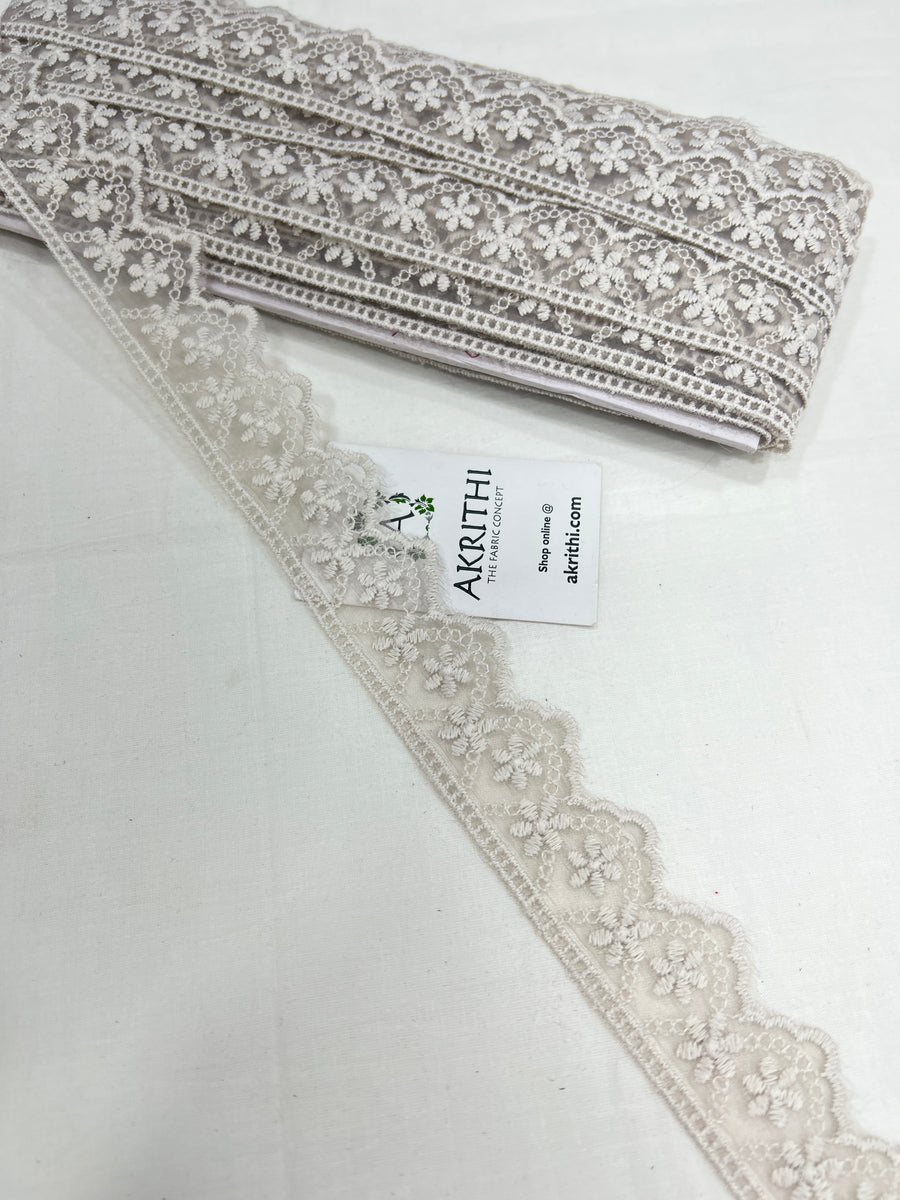 Lace per yard