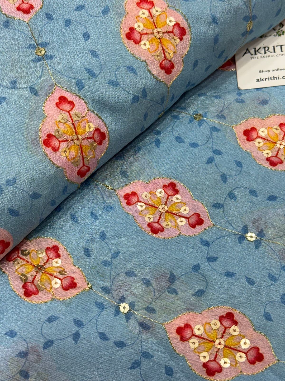 Embroidered chinon fabric With position print