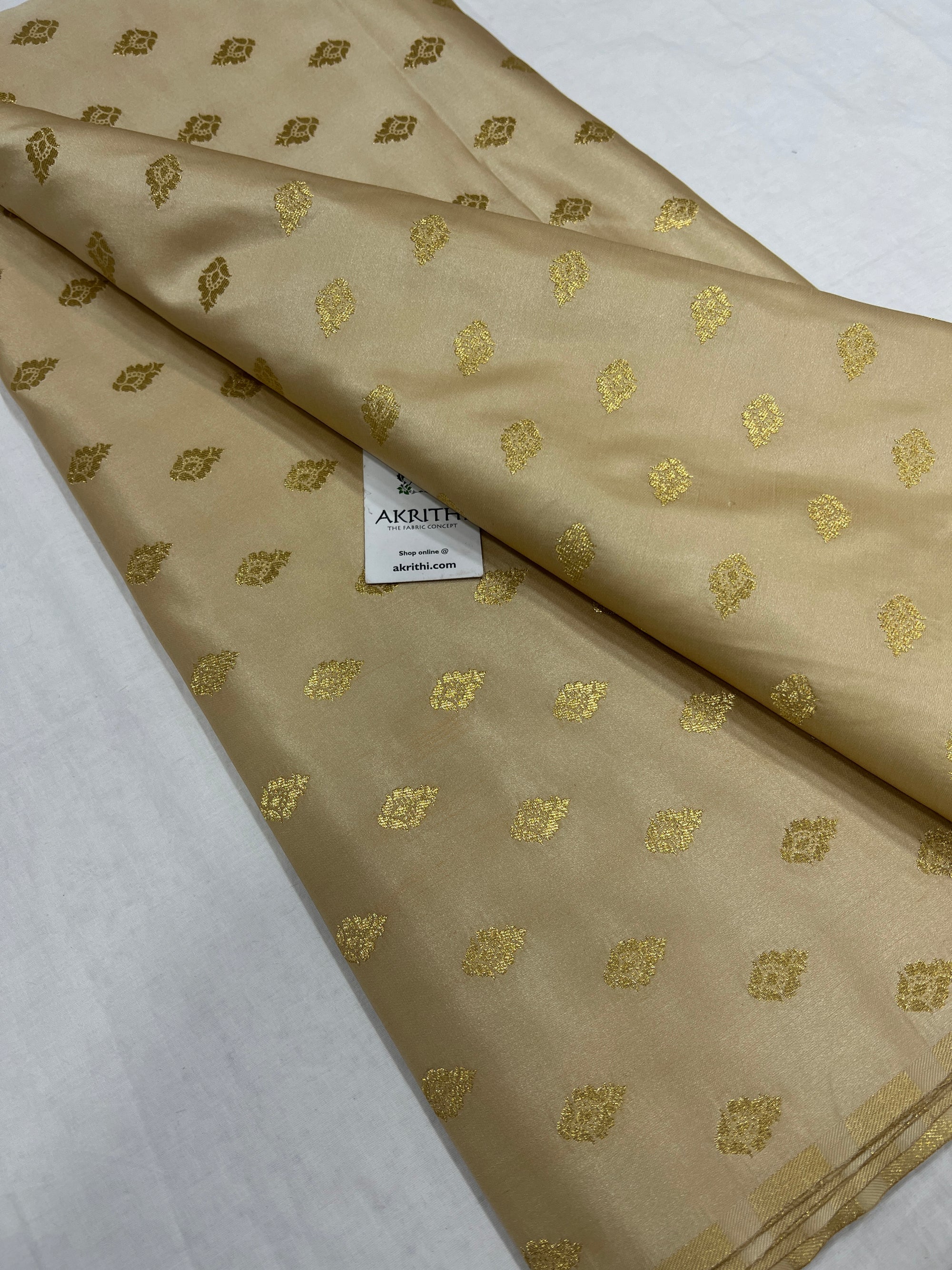 Pure Banarasi brocade fabric 75 cms cut