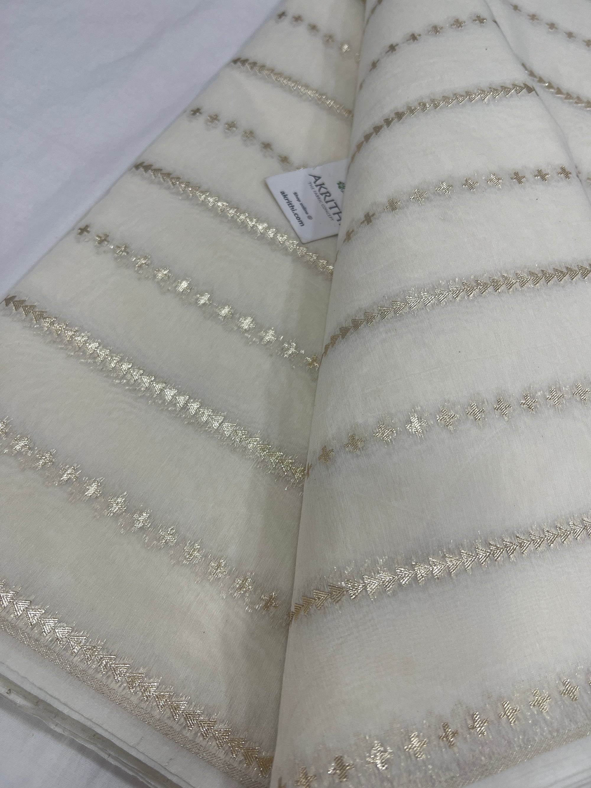 Dyeable banarasi Handloom chanderi lurex fabric