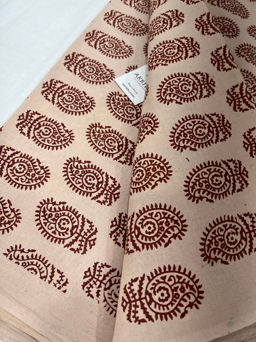 Printed pure cotton fabric 90 cms cut