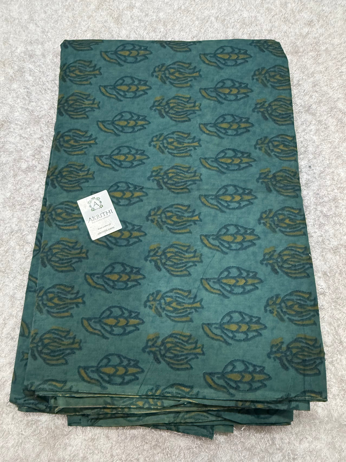 Printed pure cotton fabric