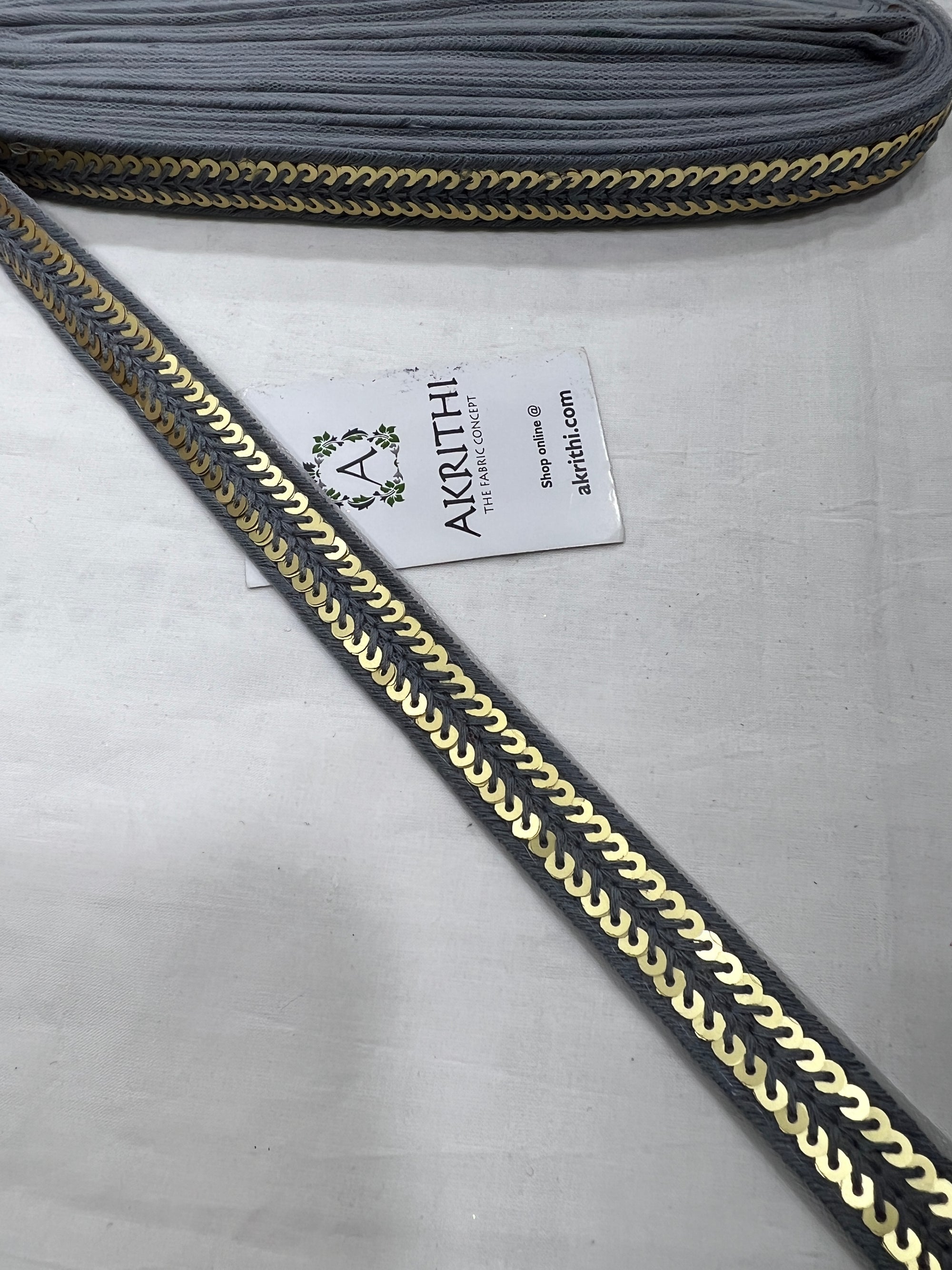Embroidered lace 9 metres roll