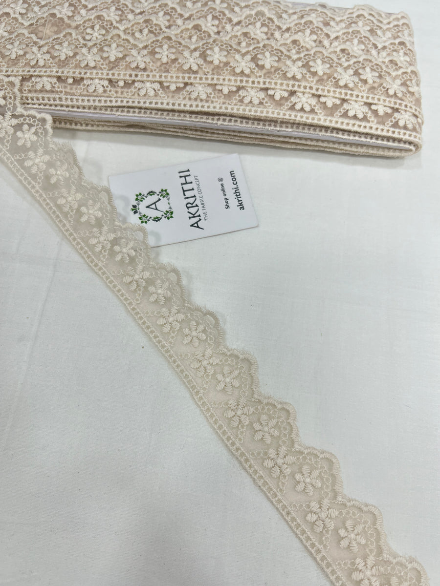 Lace per yard