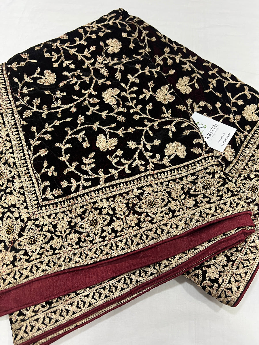 Embroidered velvet dupatta