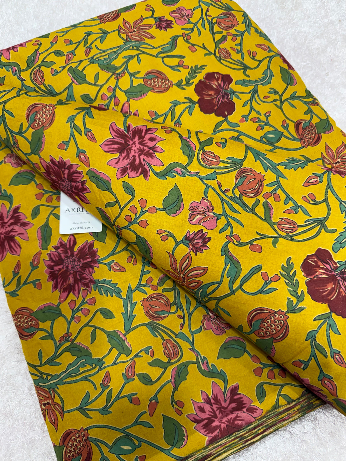 Printed pure cotton fabric