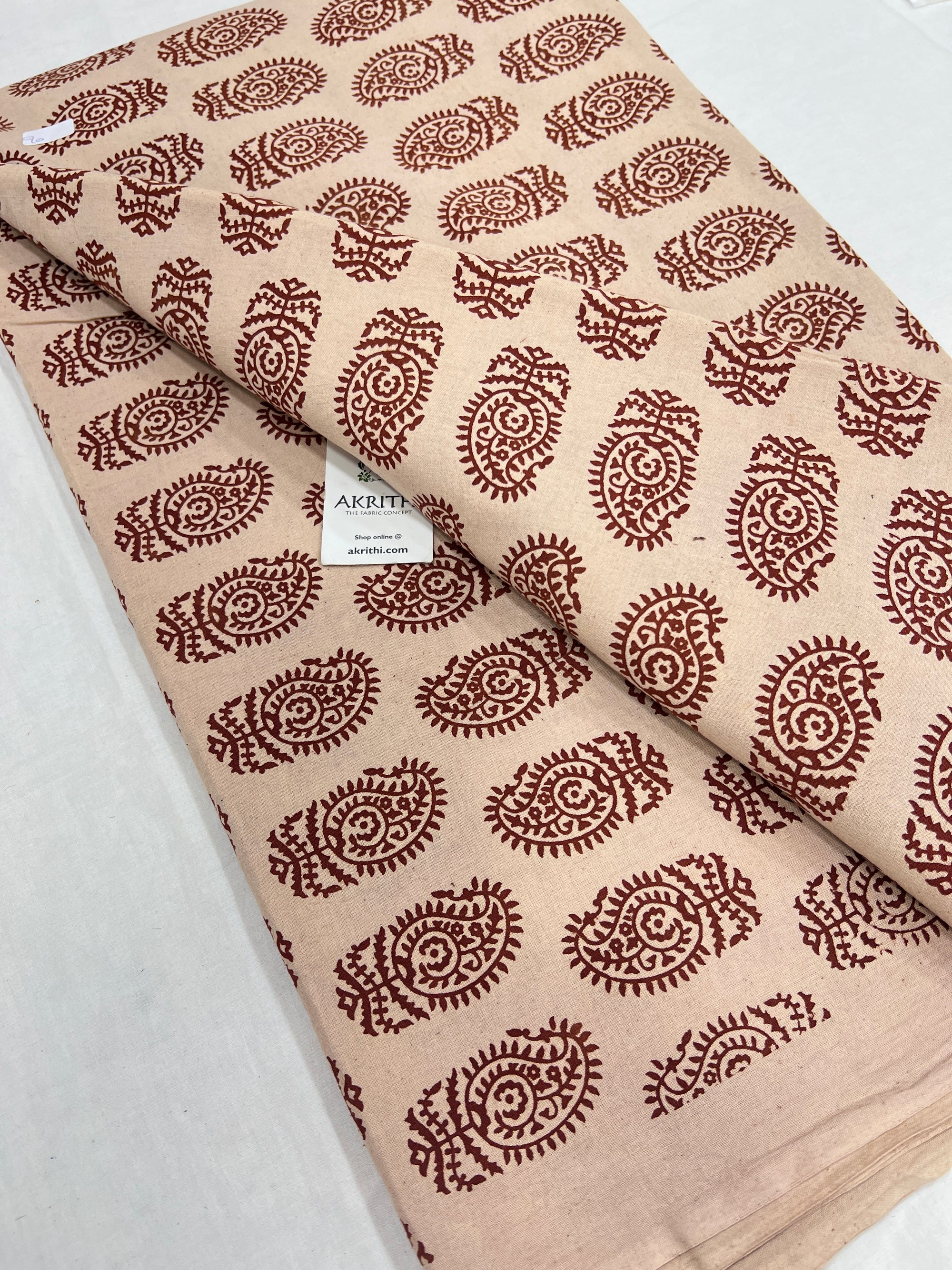 Printed pure cotton fabric 90 cms cut