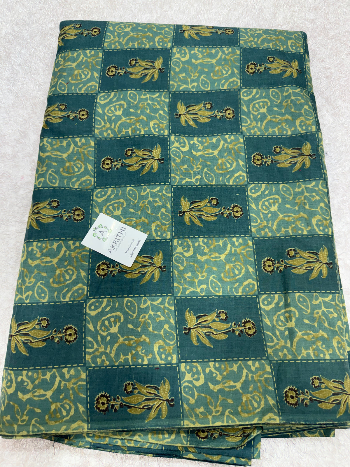 Printed pure cotton fabric