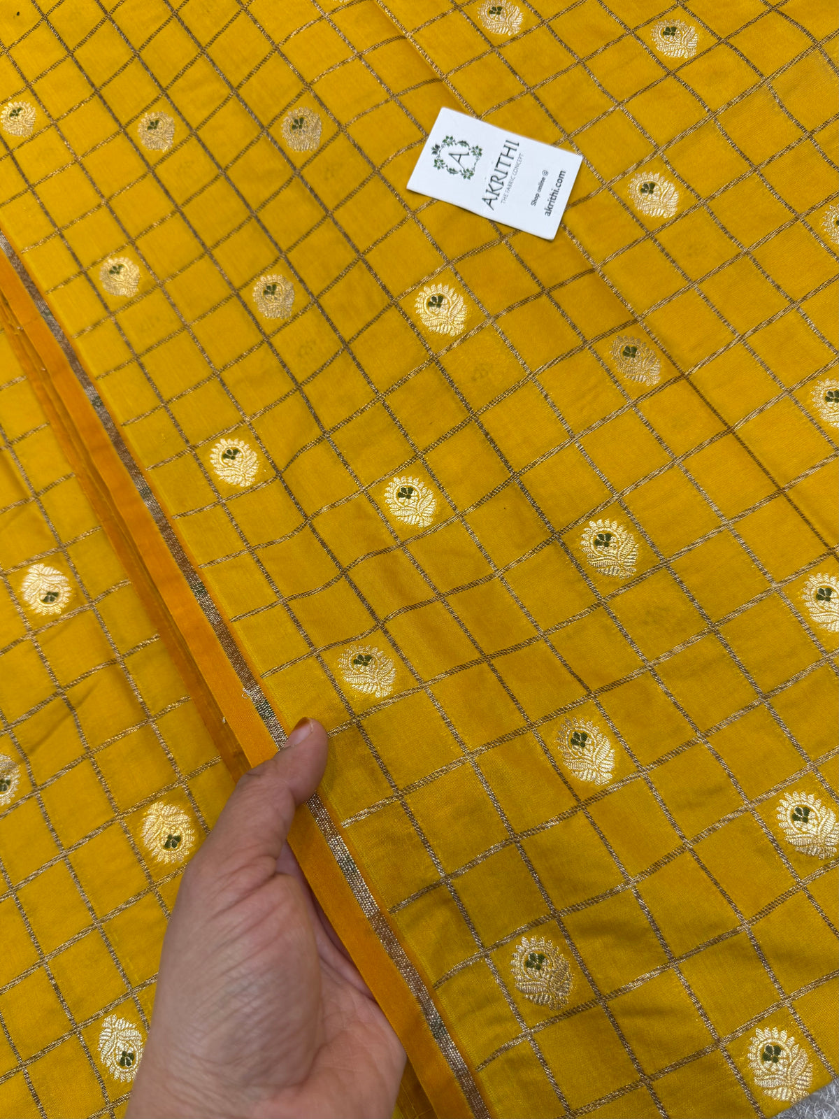 Pure Banarasi brocade checks meena Butti fabric
