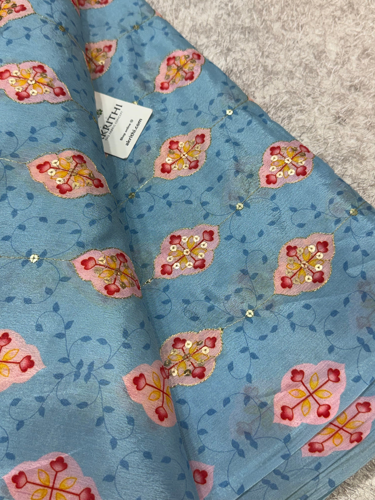 Embroidered chinon fabric With position print