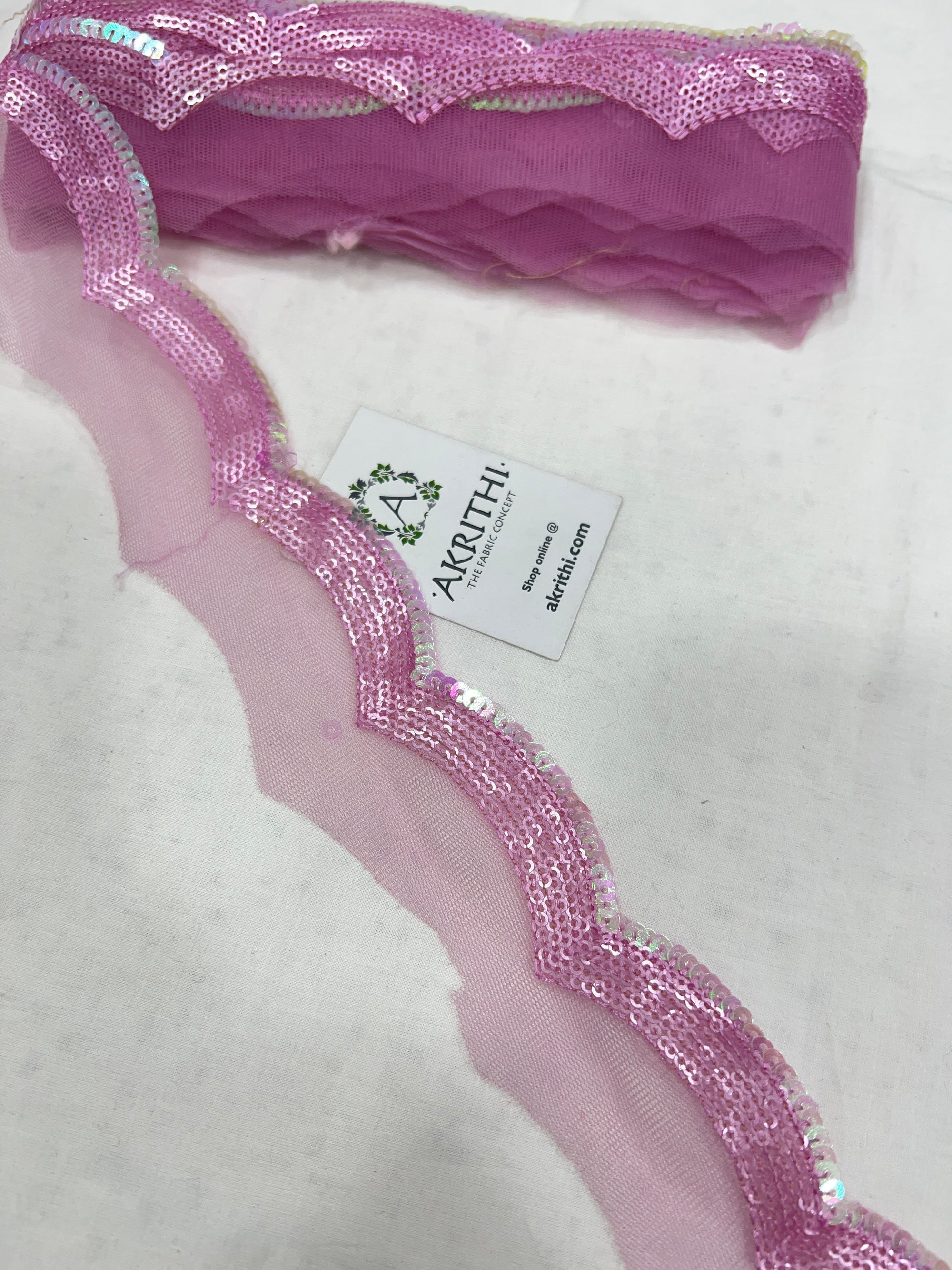 Embroidered lace 9 metres roll