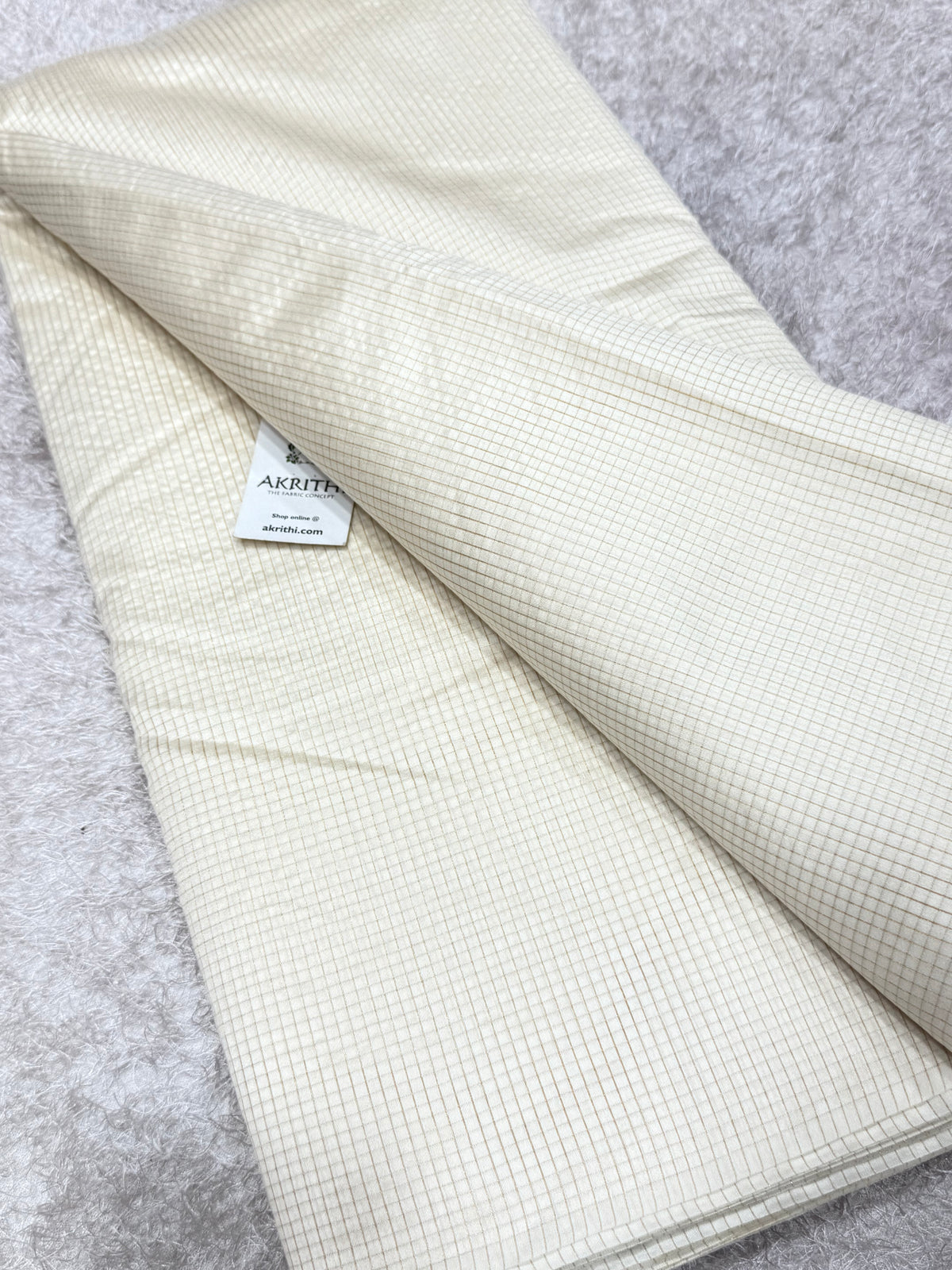 Dyeable banarasi Pure Chiniya silk zari checks fabric