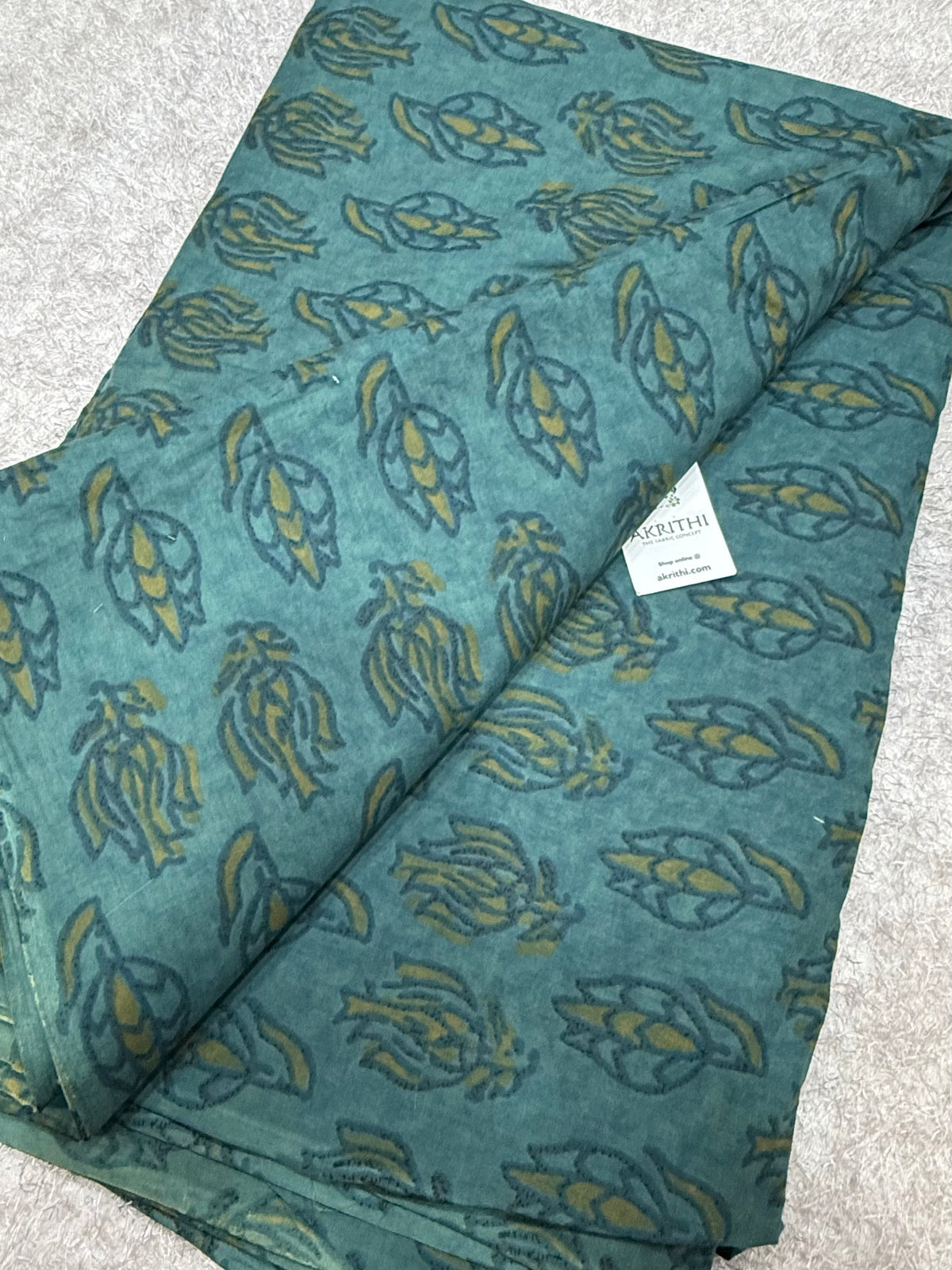 Printed pure cotton fabric