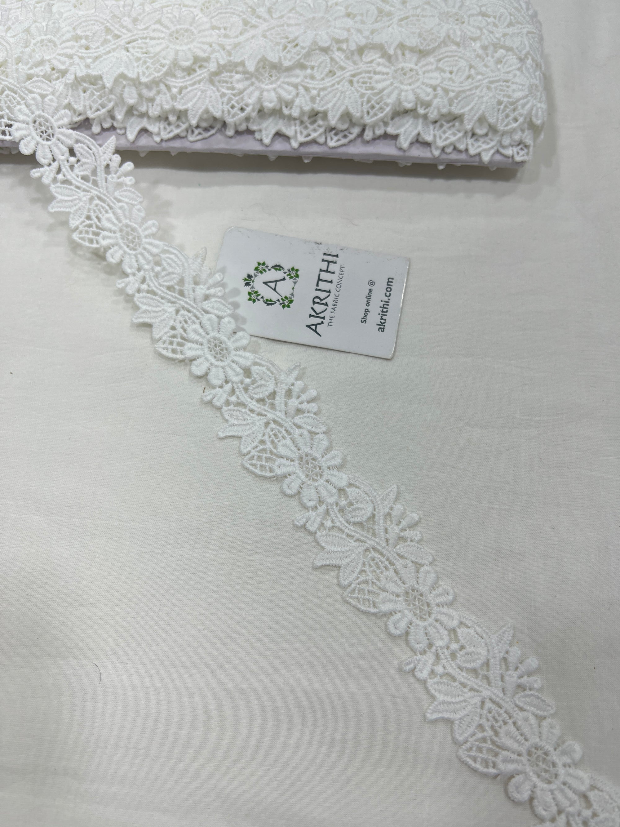 Lace per yard