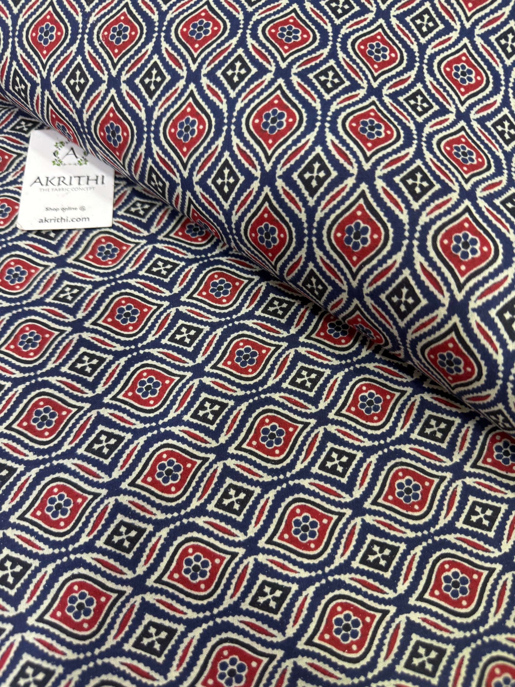 Printed pure cotton fabric