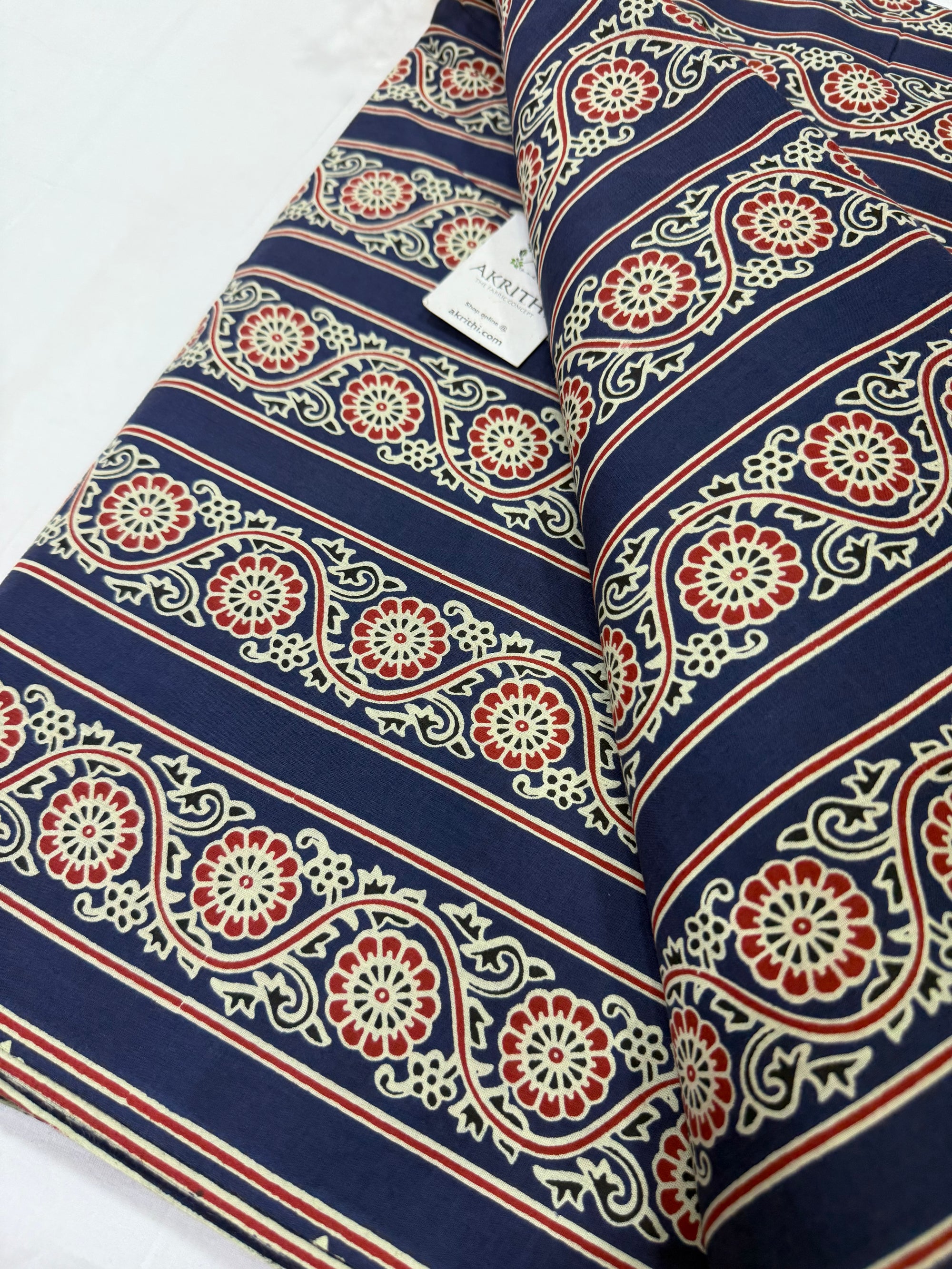 Printed pure cotton fabric