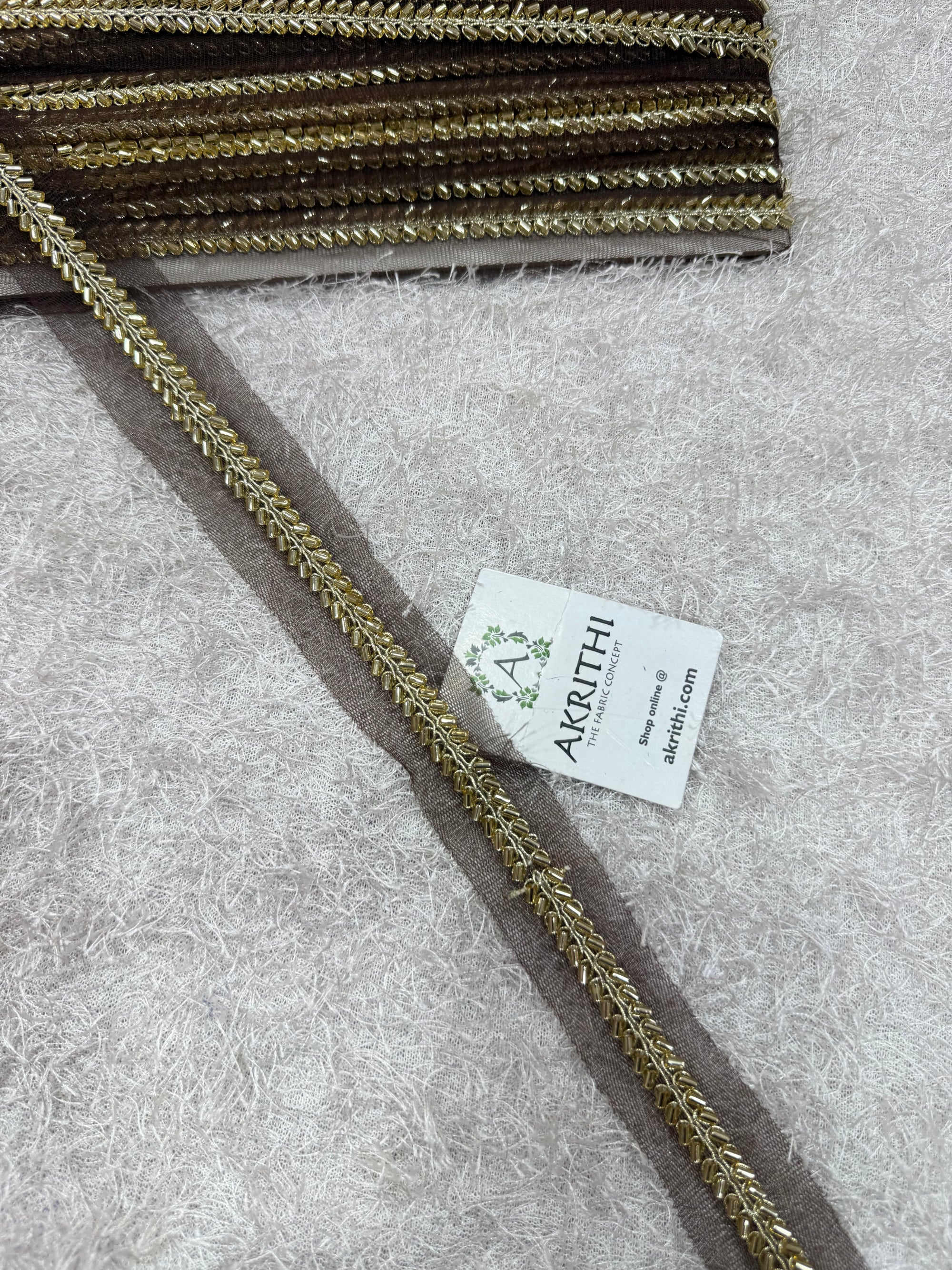 Embroidered lace 9 metres roll