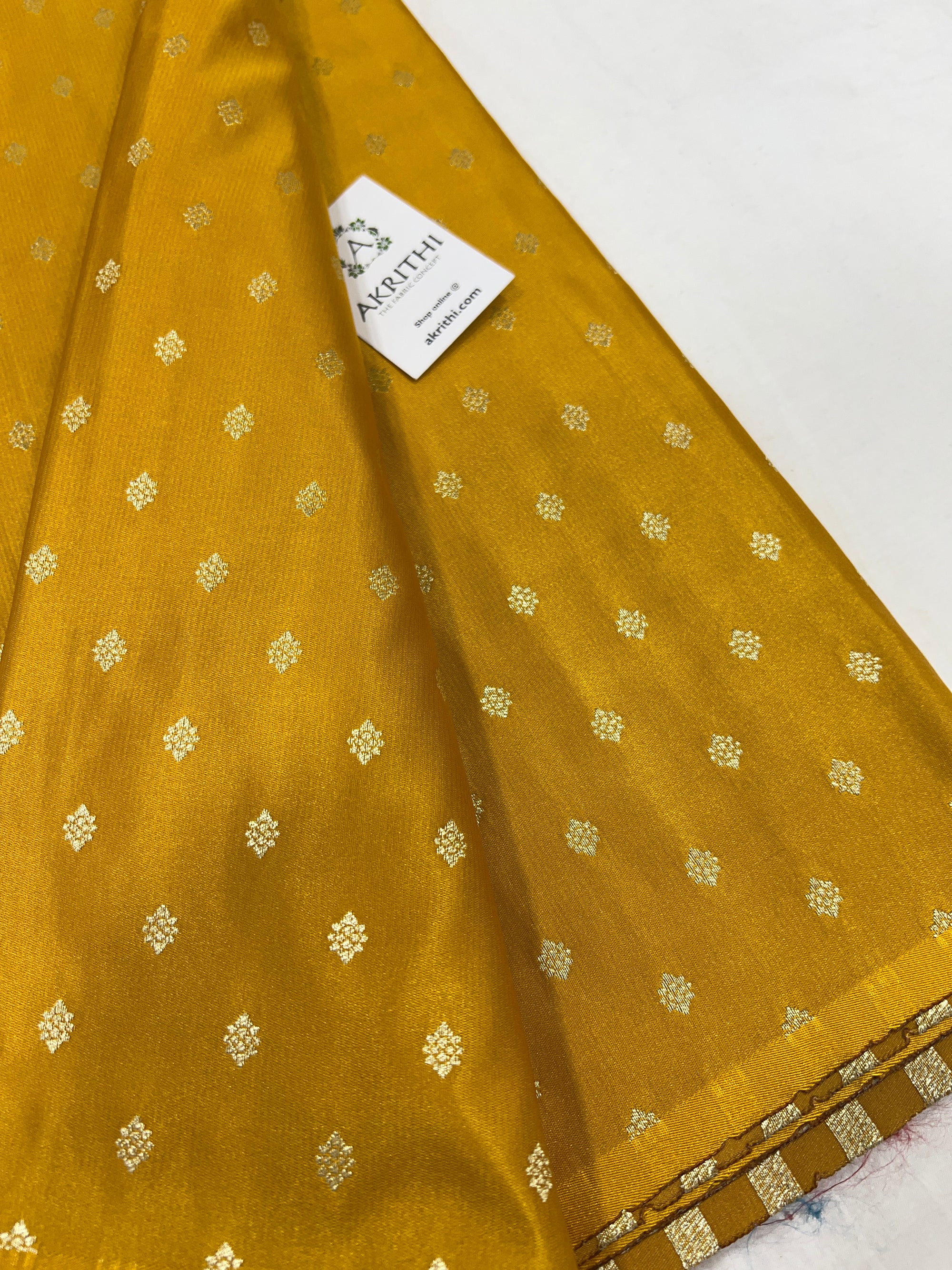 Pure Banarasi brocade fabric 30 cms cut