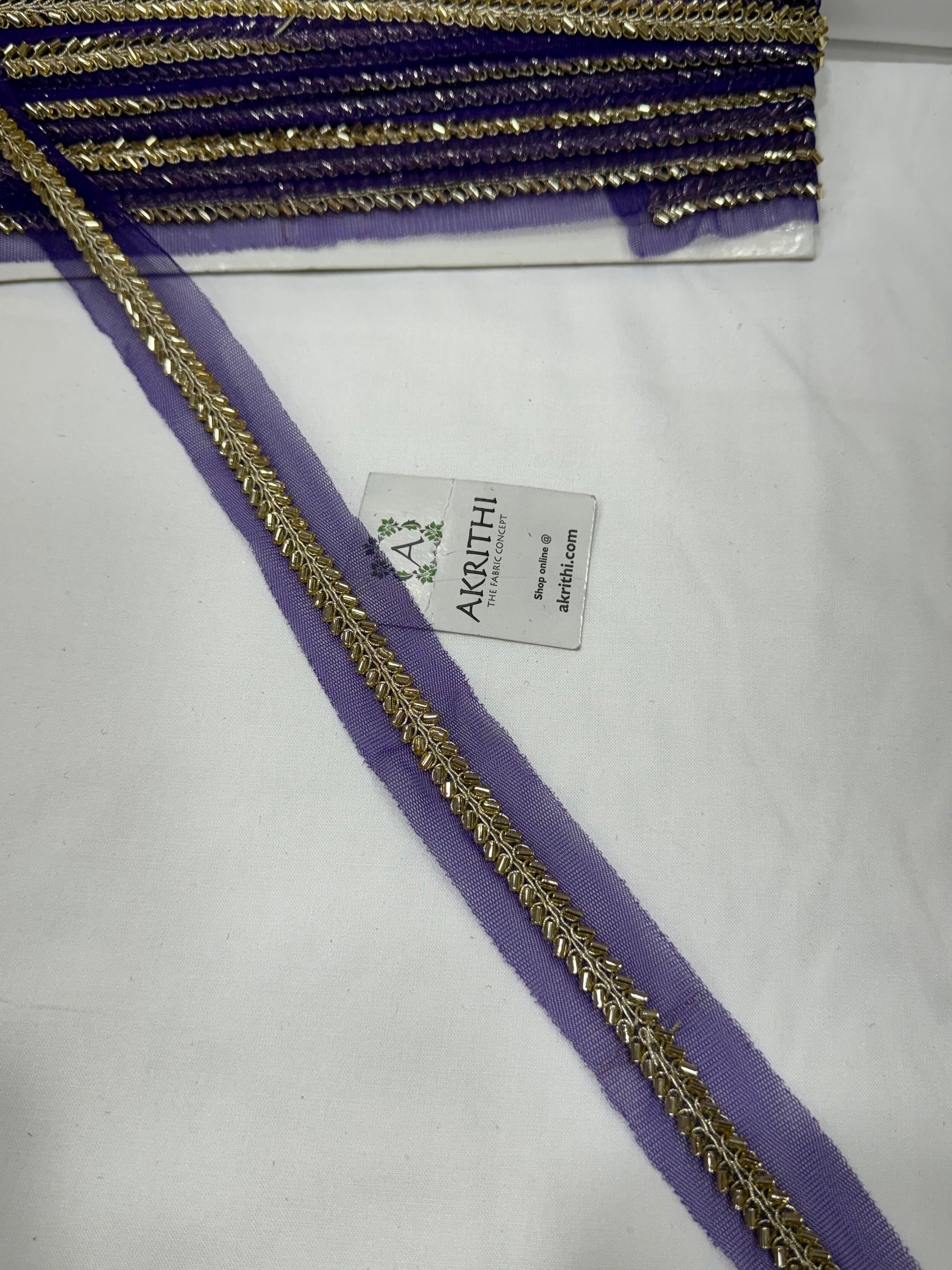 Embroidered lace 9 metres roll