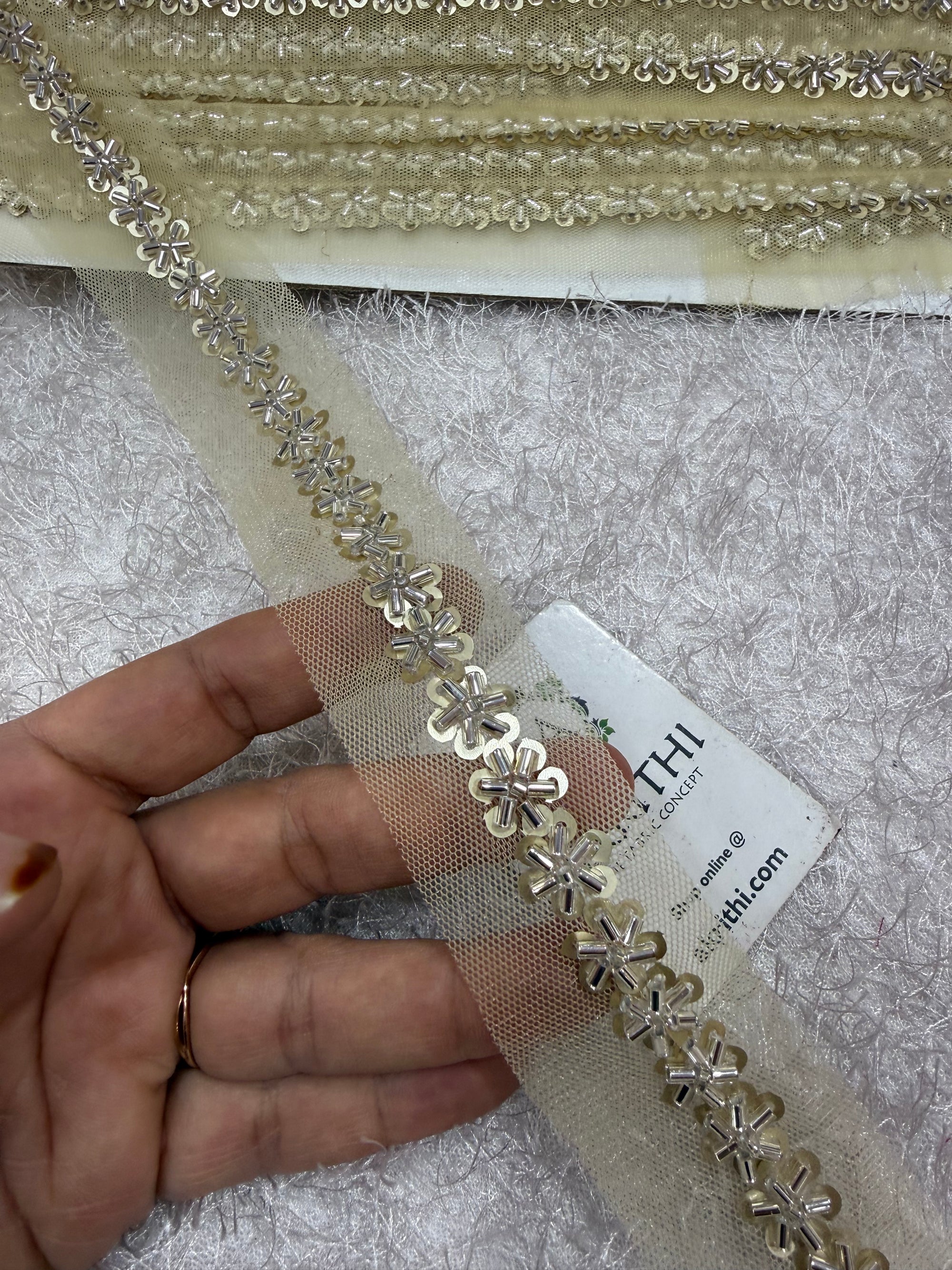 Embroidered lace 9 metres roll
