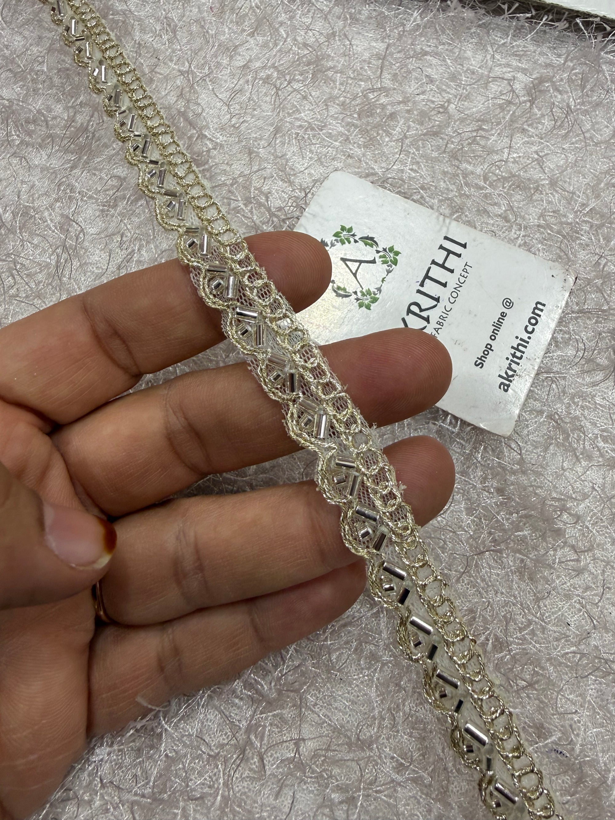 Embroidered lace 9 metres roll