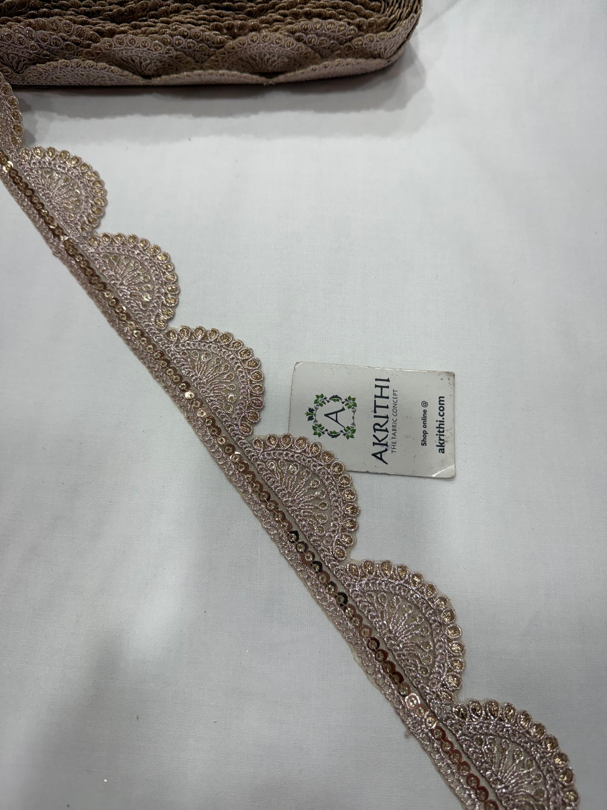 Embroidered lace 9 metres roll