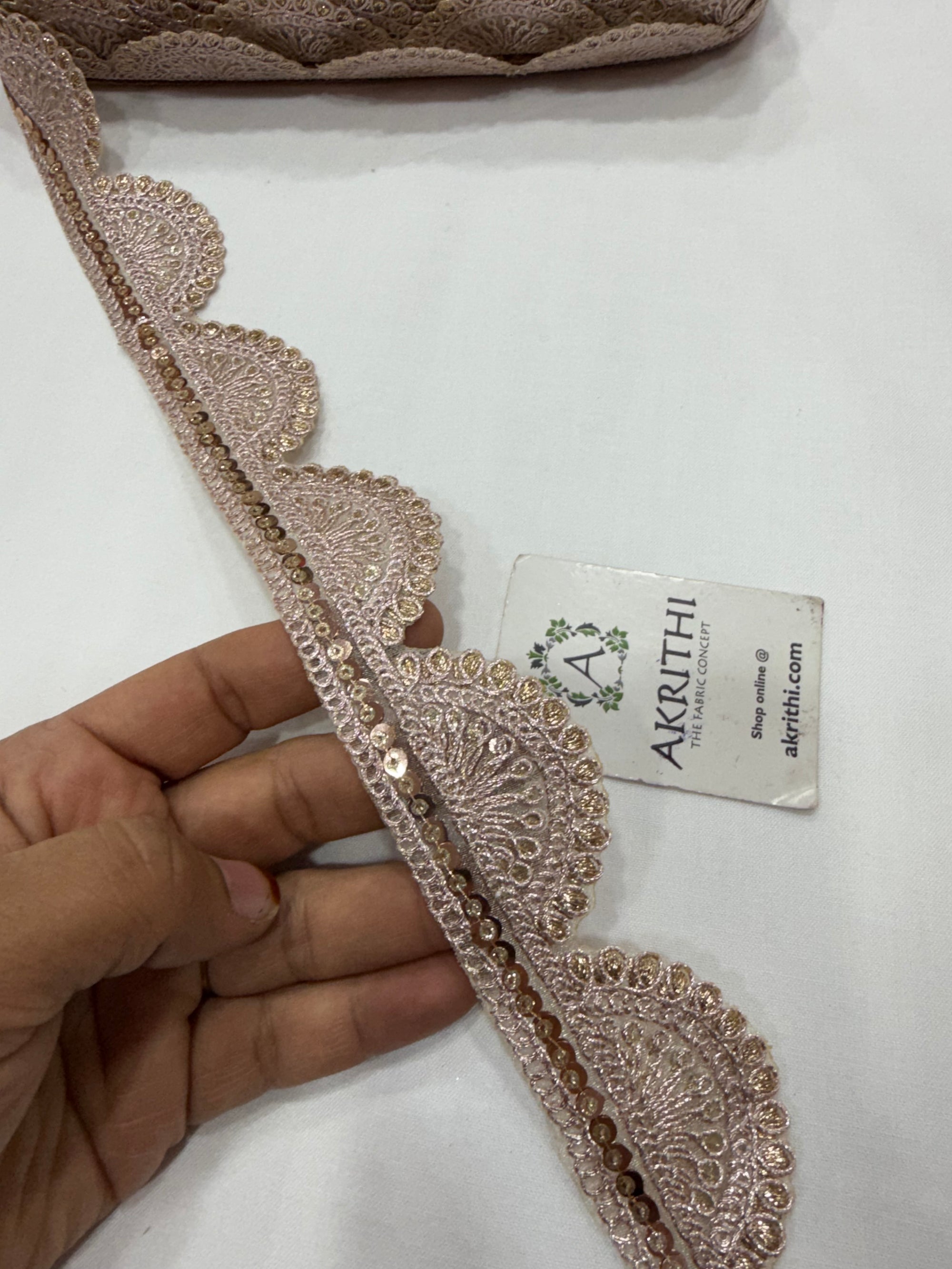 Embroidered lace 9 metres roll