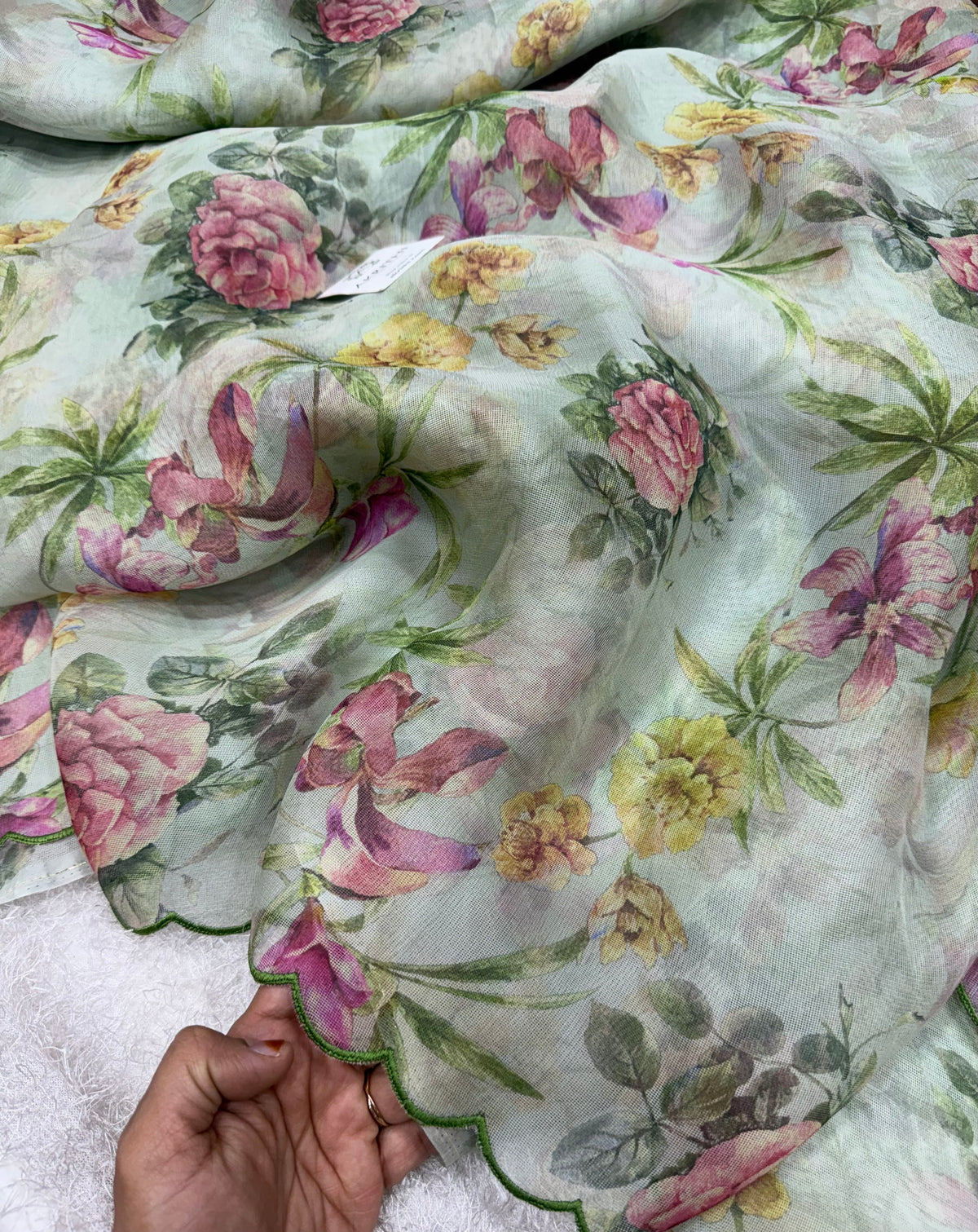 Printed viscose jute saree with scallop