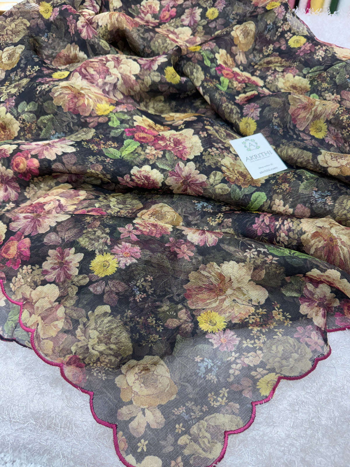 Printed viscose jute saree with scallop