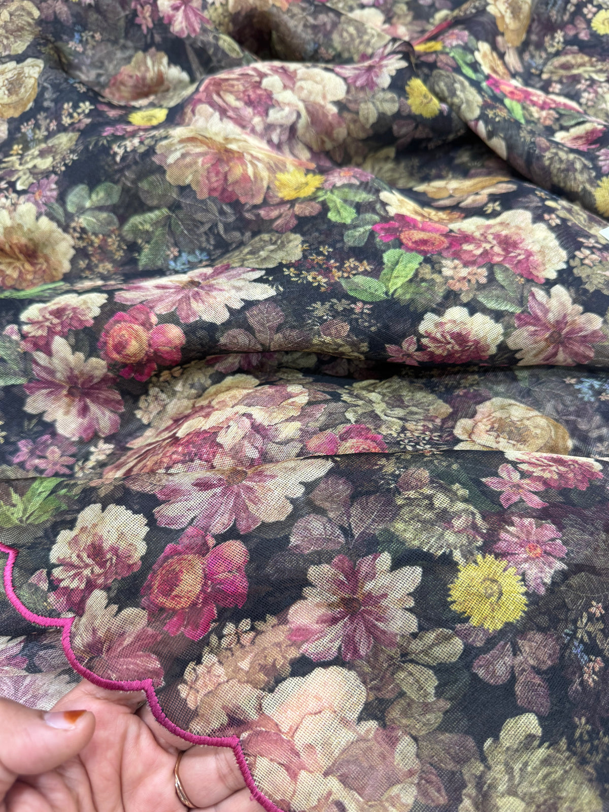 Printed viscose jute saree with scallop