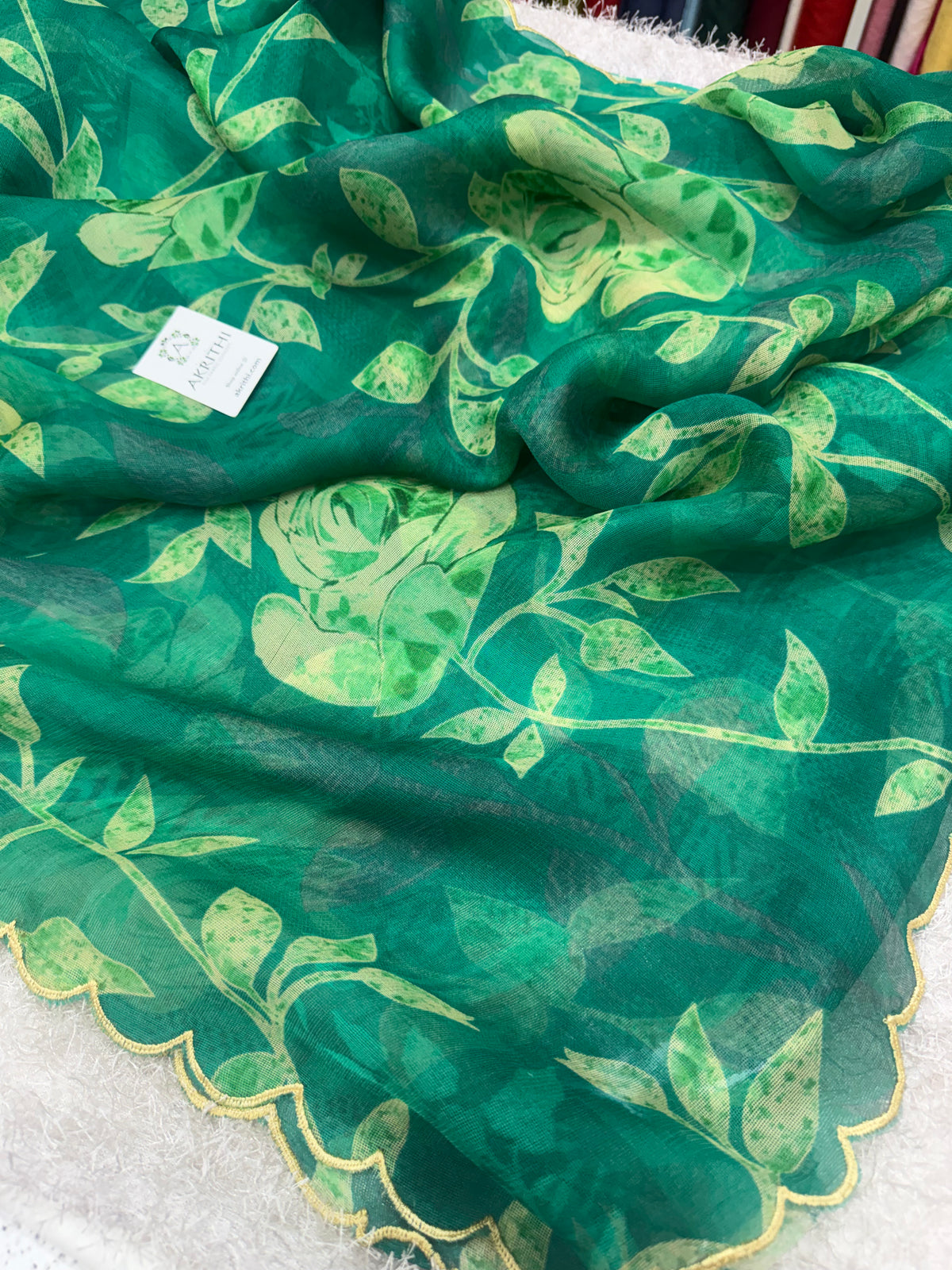 Printed viscose jute saree with scallop