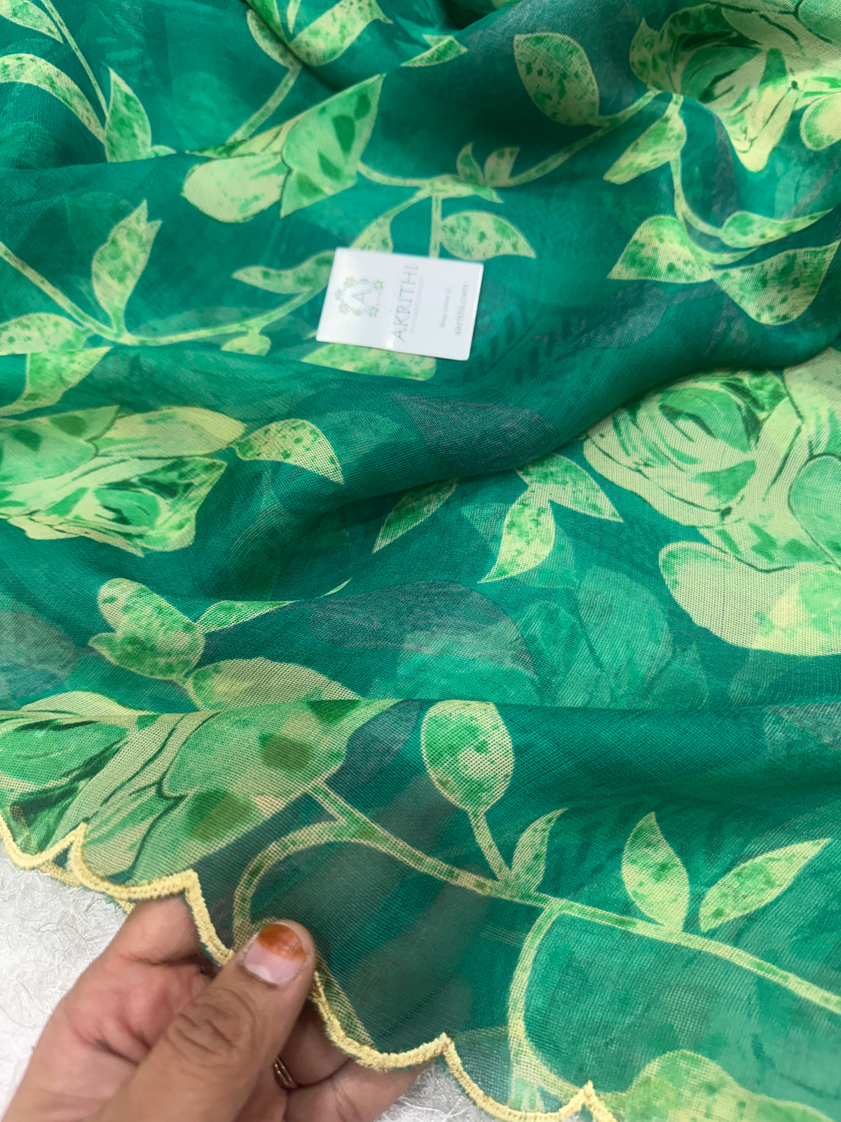 Printed viscose jute saree with scallop
