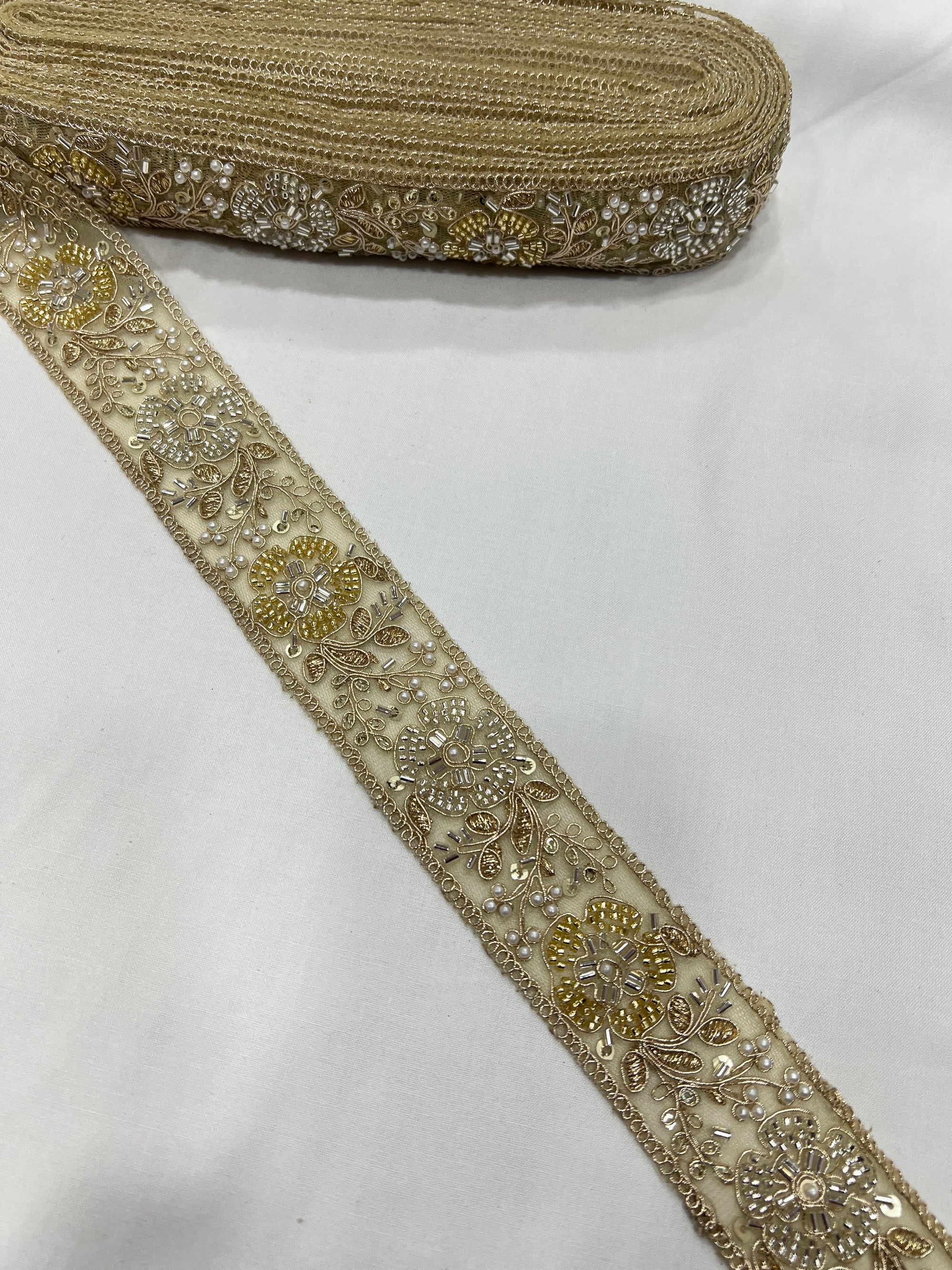 Embroidered lace 9 metres roll