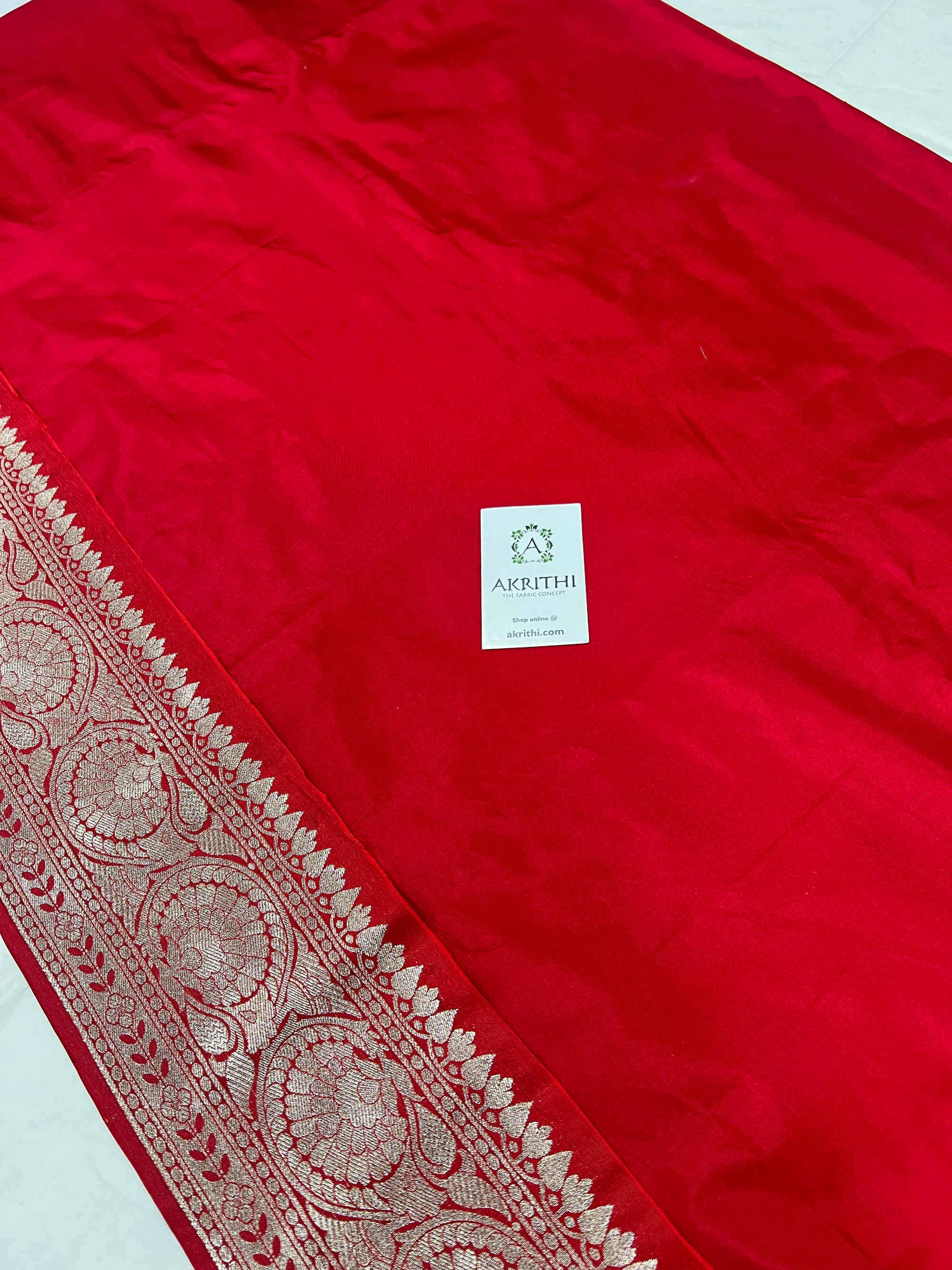 Pure silk saree with Banarasi lace