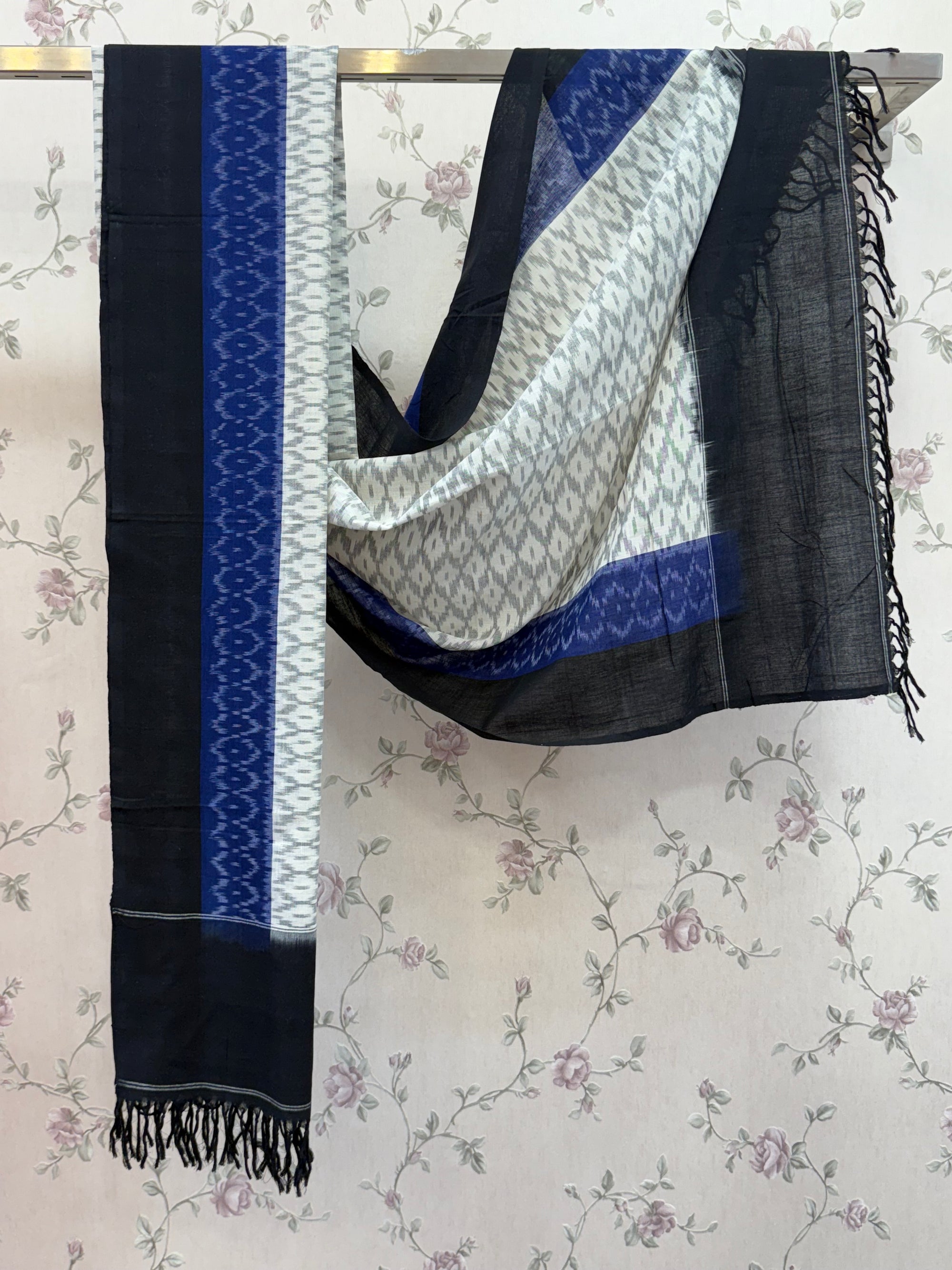 Handloom Pochampally mercerised cotton ikat dupatta