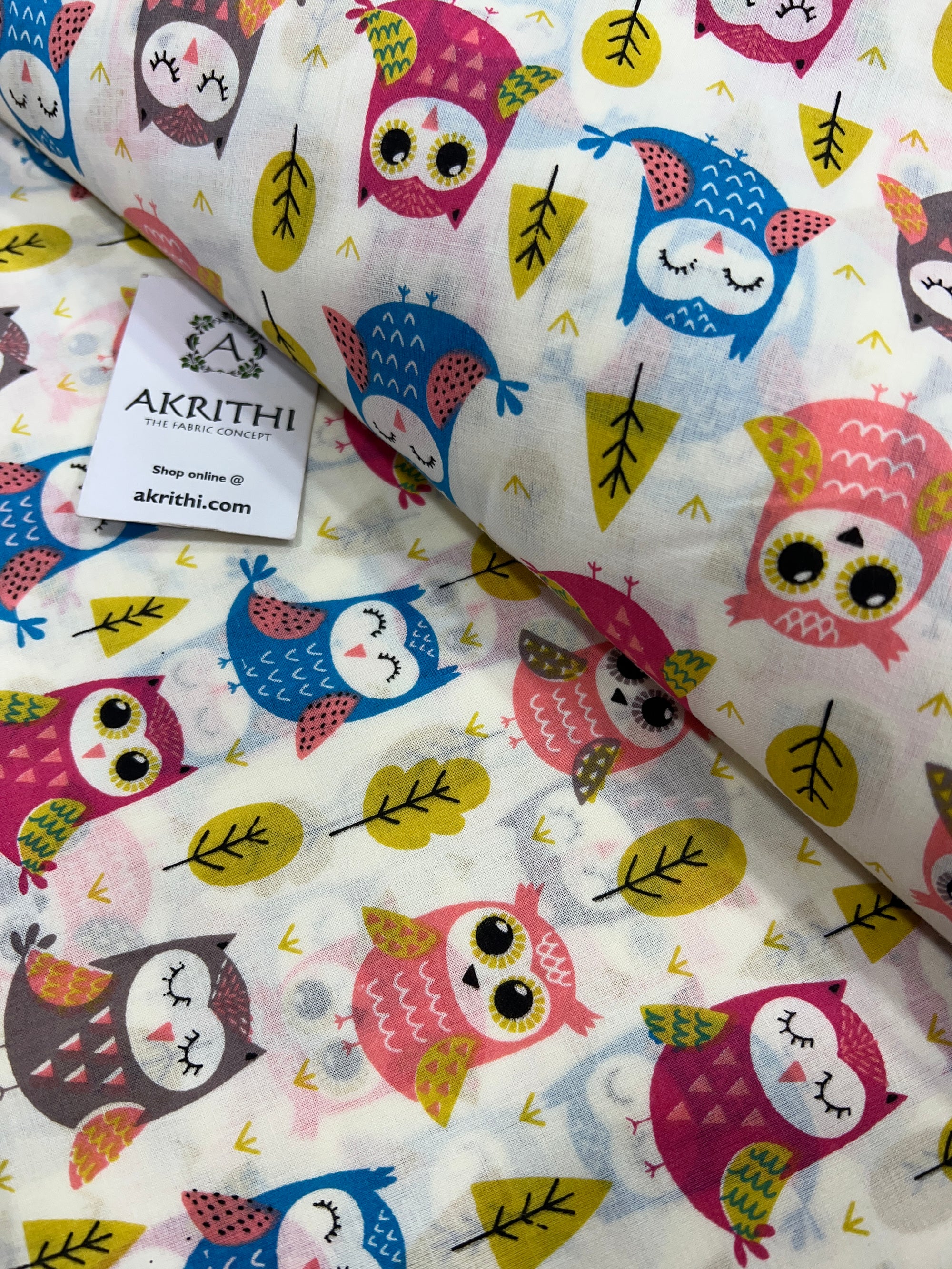 Printed pure mul cotton fabric