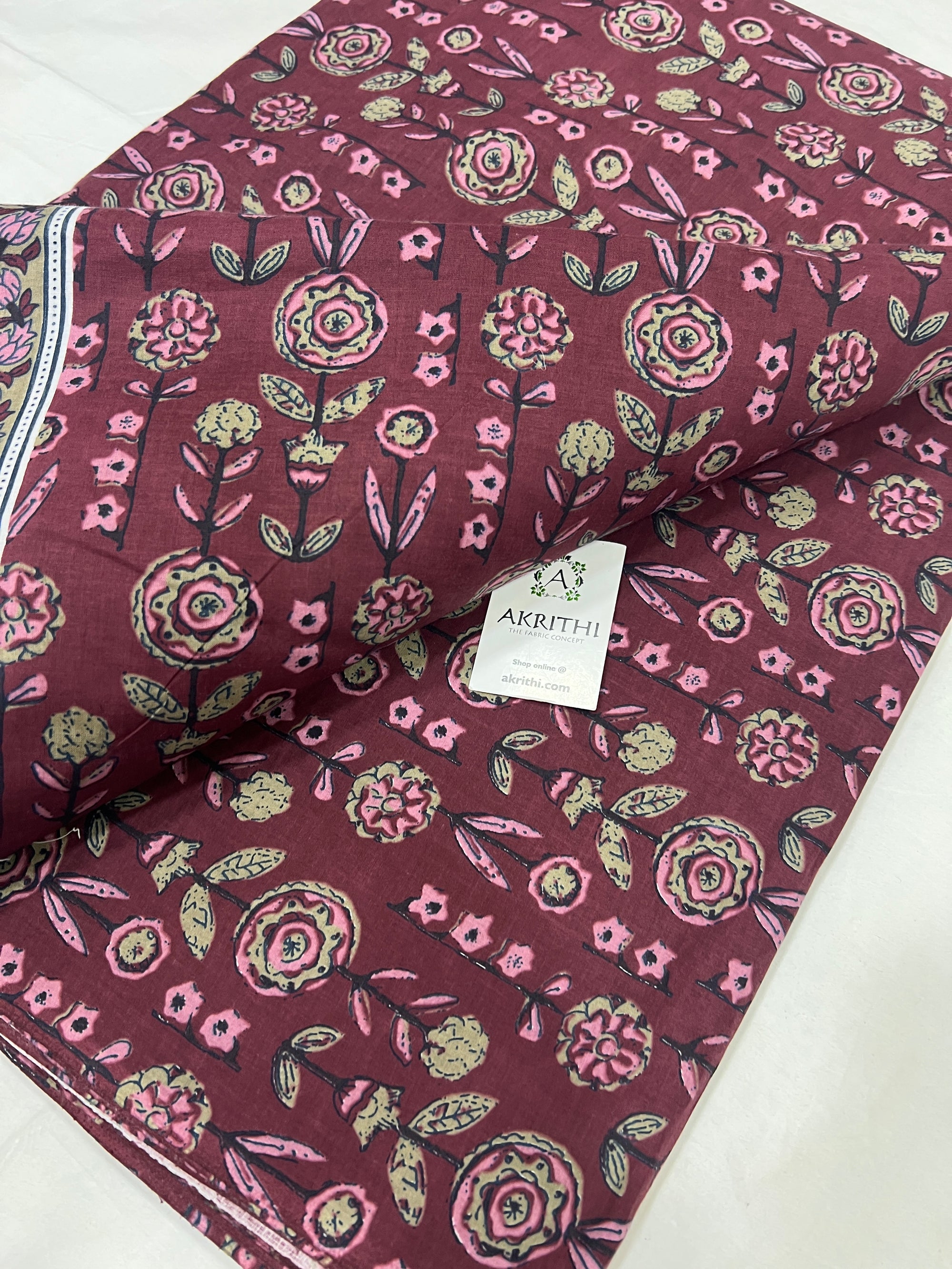 Printed pure cotton fabric