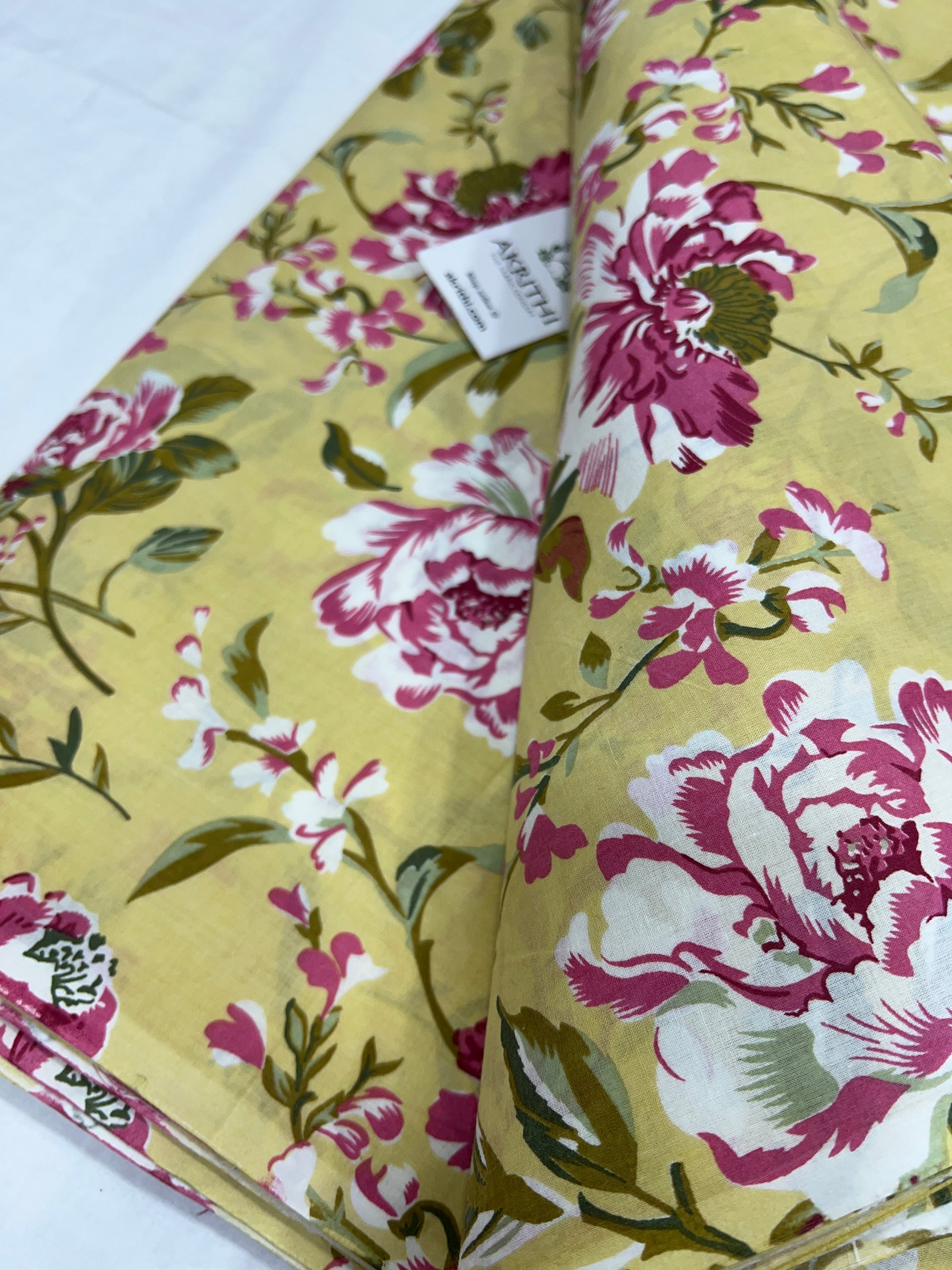 Printed pure cotton fabric