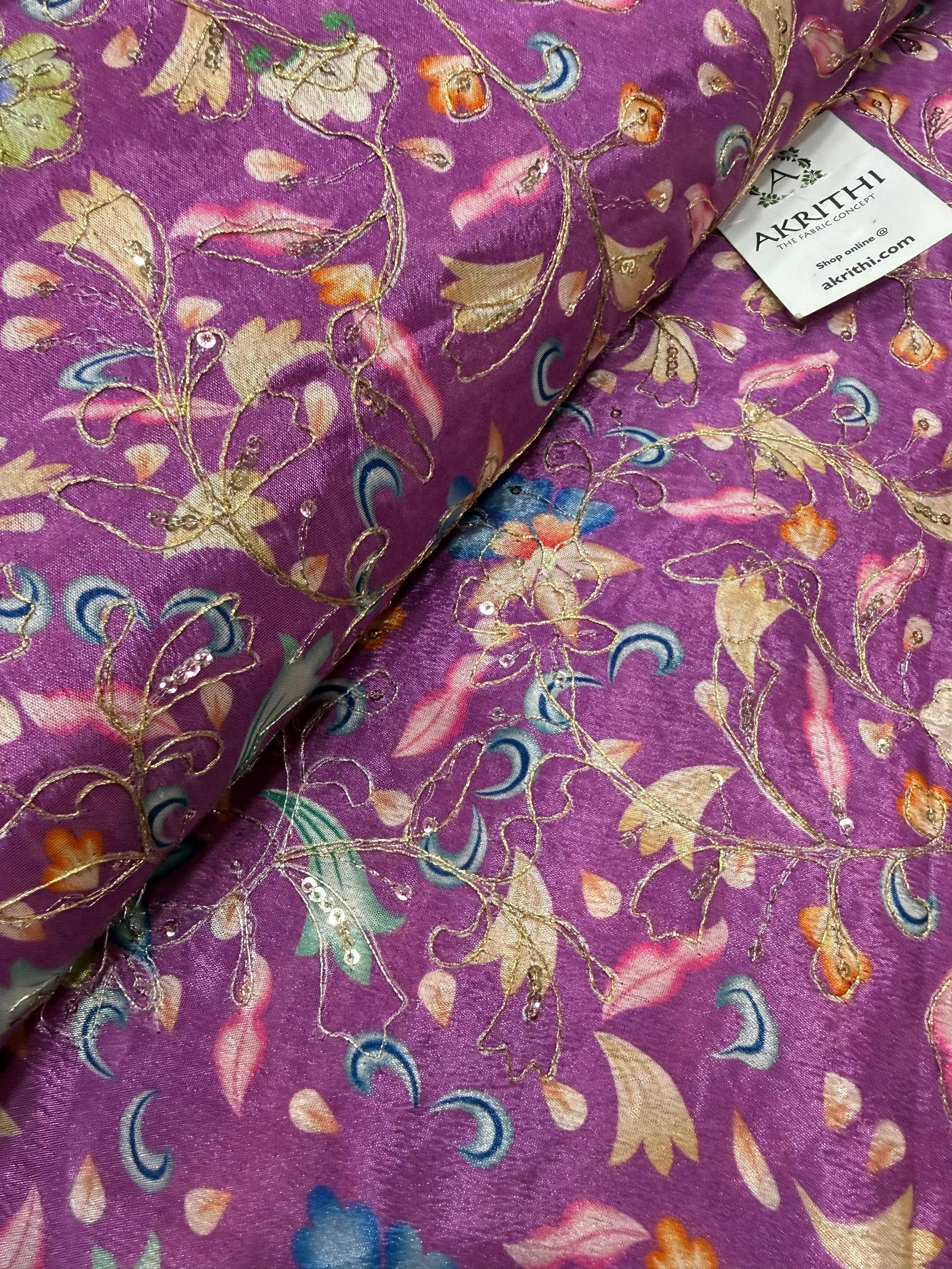 Embroidered chinon fabric With position print