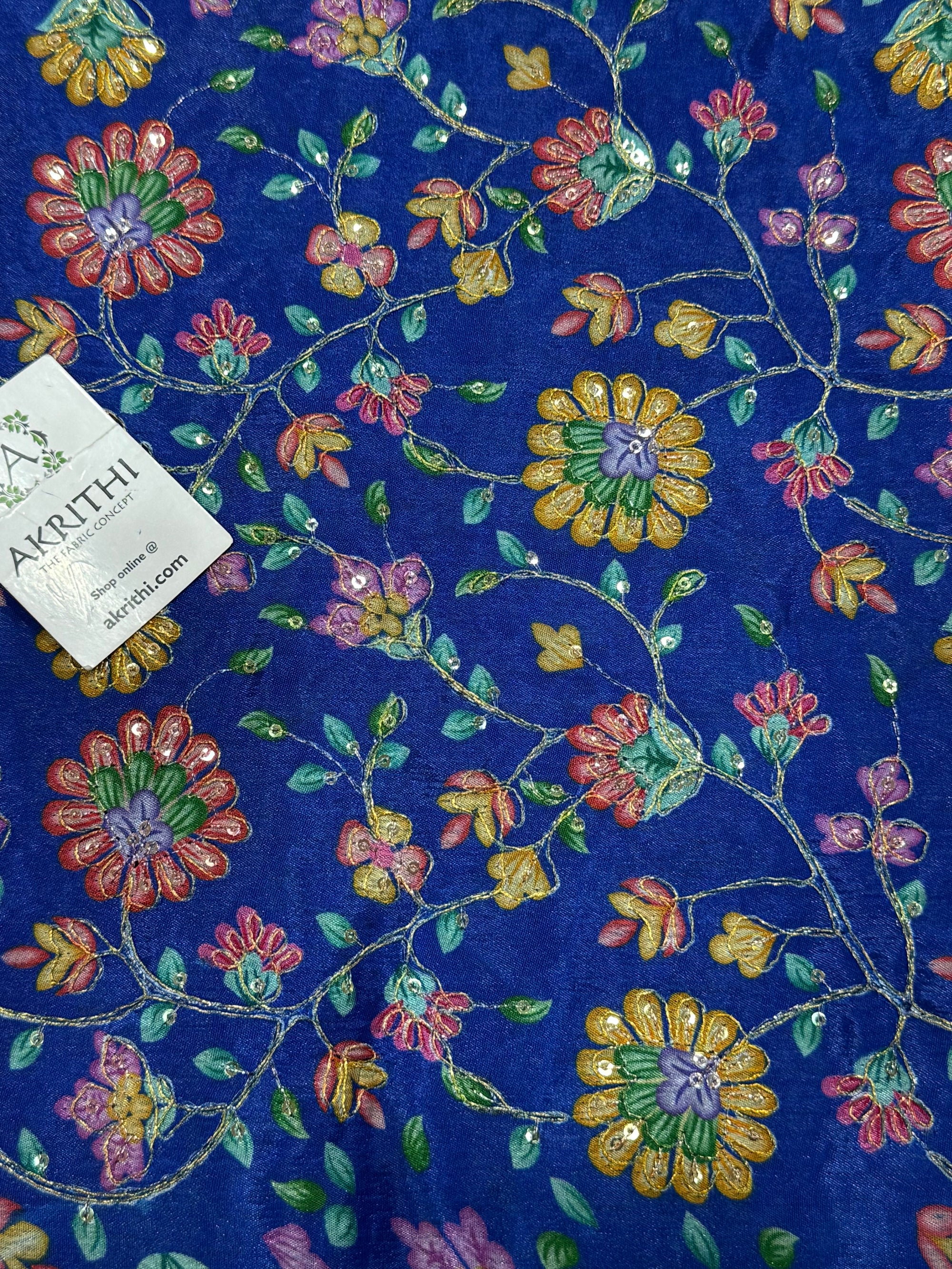 Embroidered chinon fabric With position print