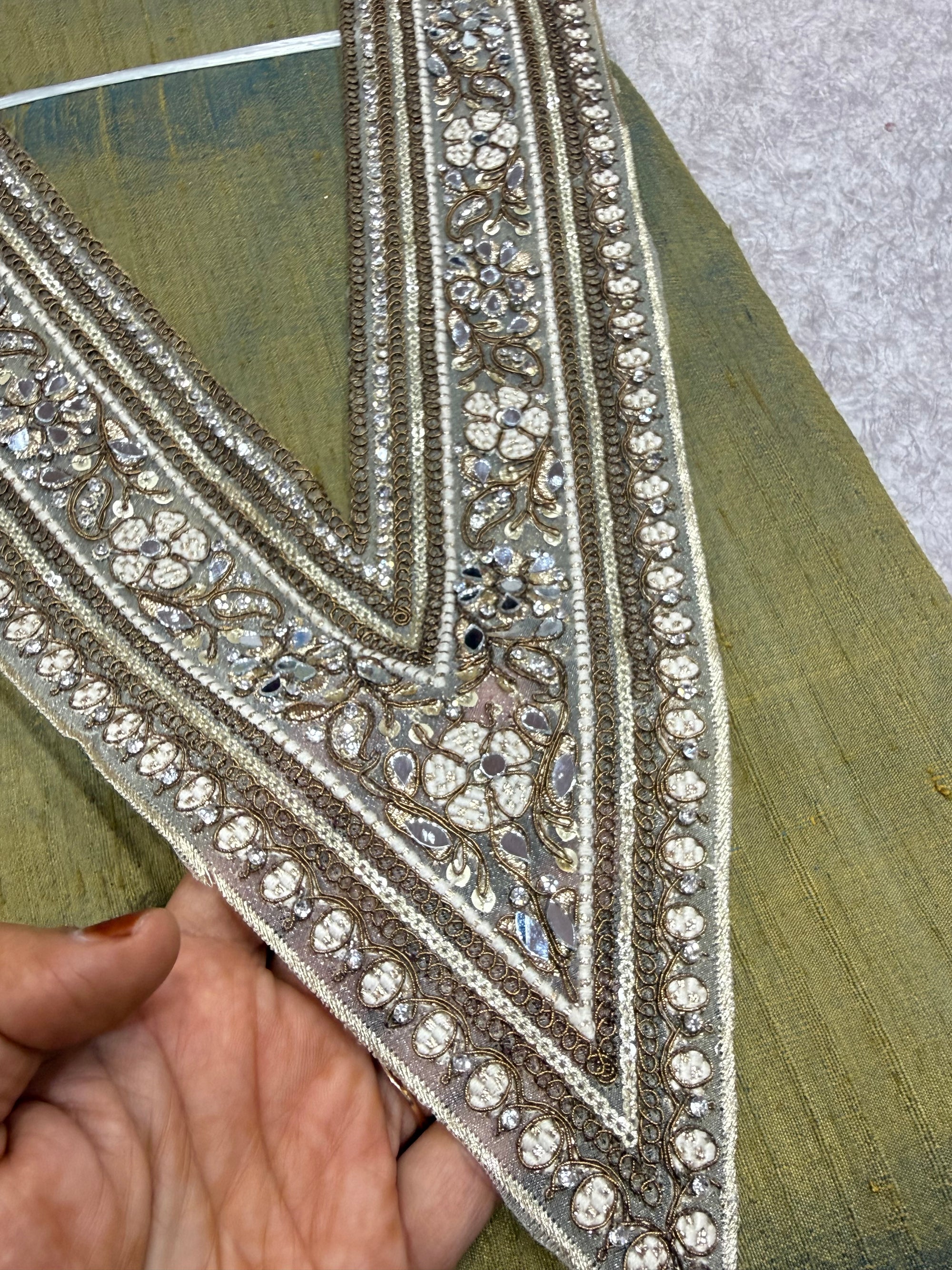 Embroidered neck piece