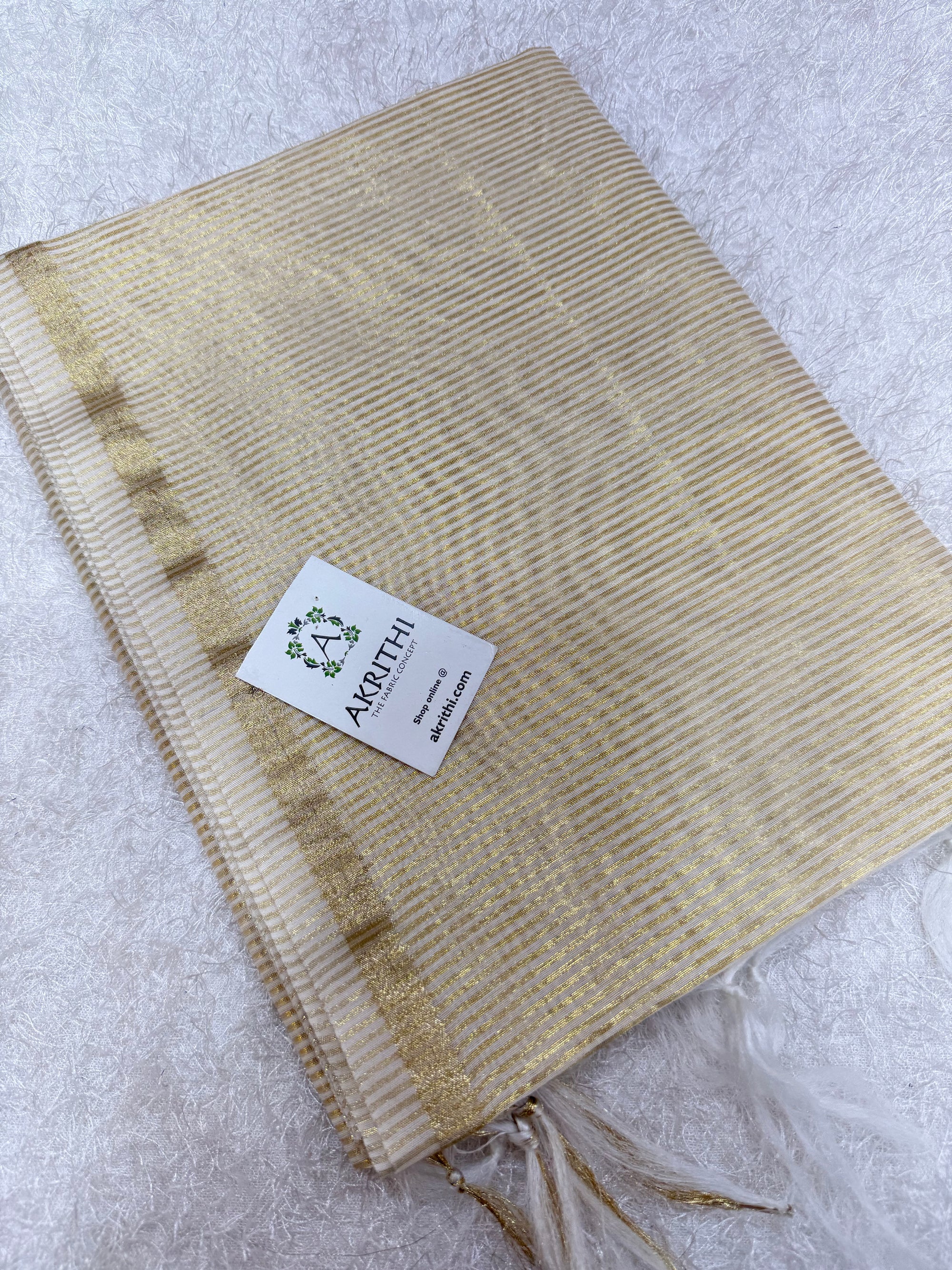Chanderi dupatta with zari stripes