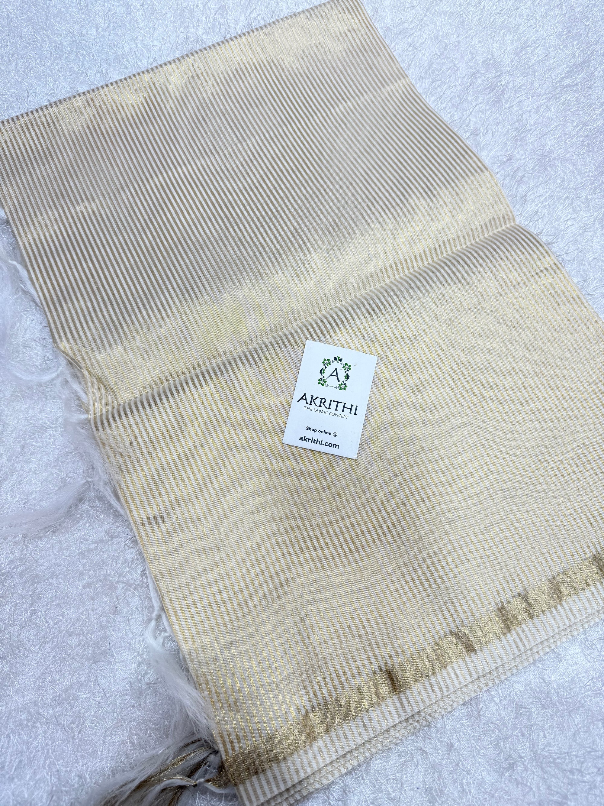 Chanderi dupatta with zari stripes